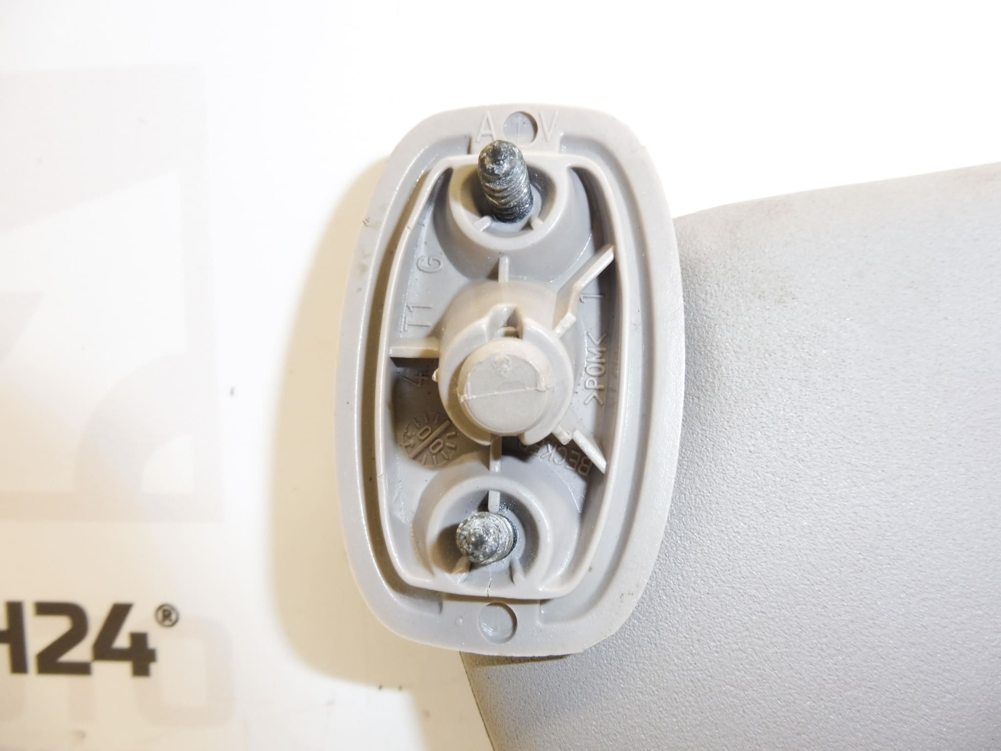 Αριστερό Σκιάδιο Citroën Peugeot 8143EP - Image 2