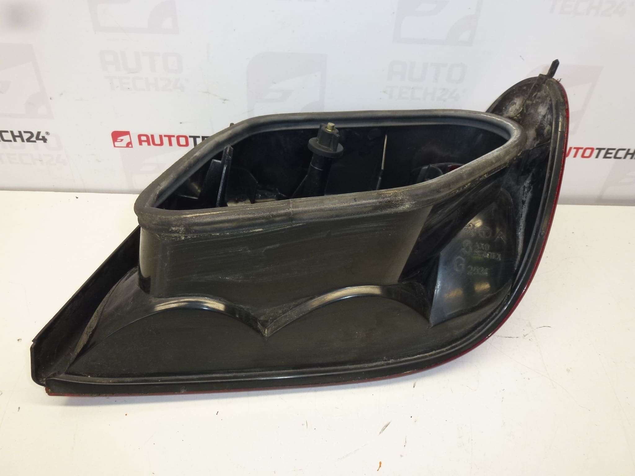 Αριστερός οπίσθιος φακός για Citroën Xsara 6350P0 - Image 2