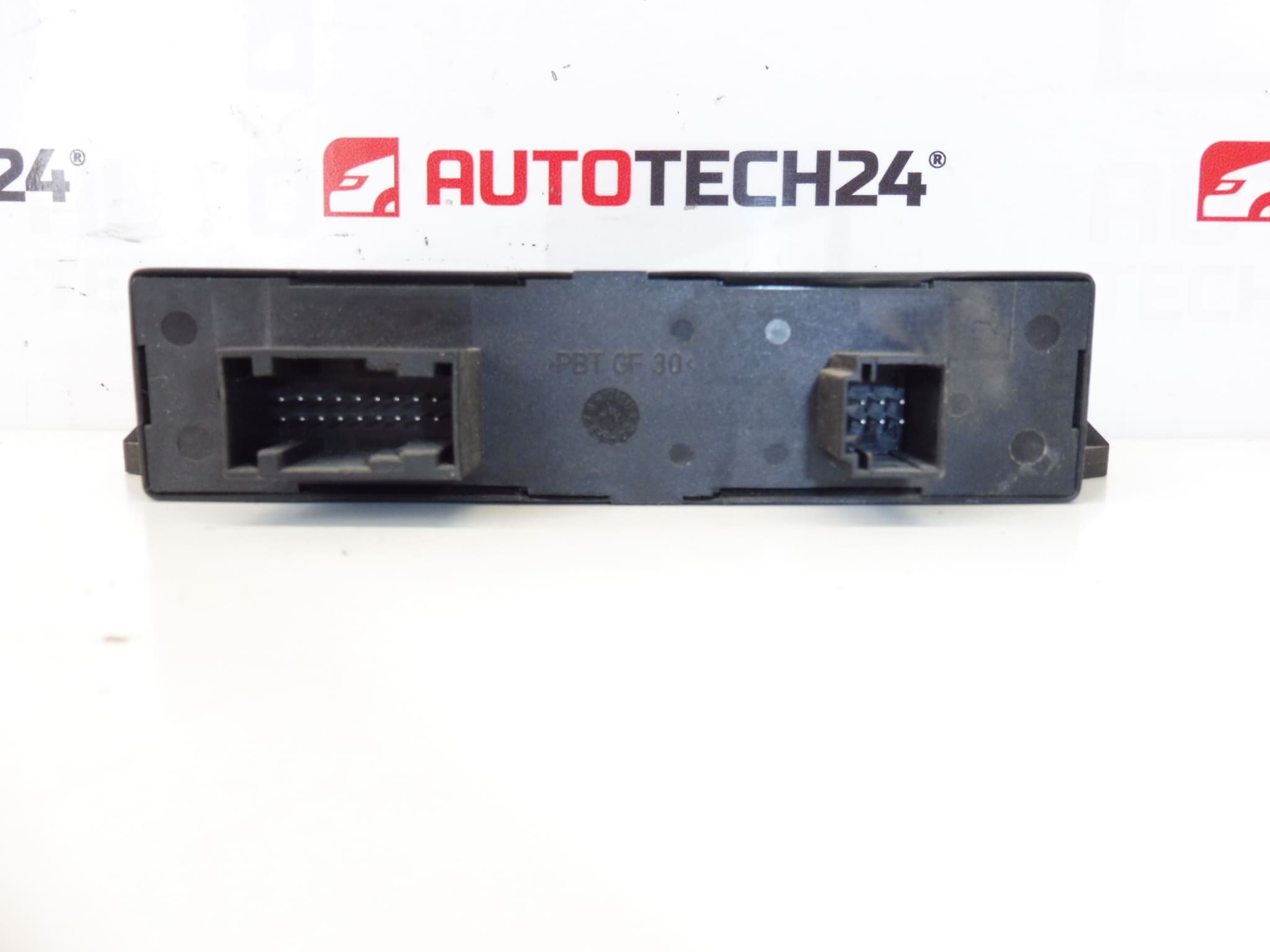 ECU μονάδα στάθμευσης Citroën 9655196380 601.826 6590F1 - Image 2