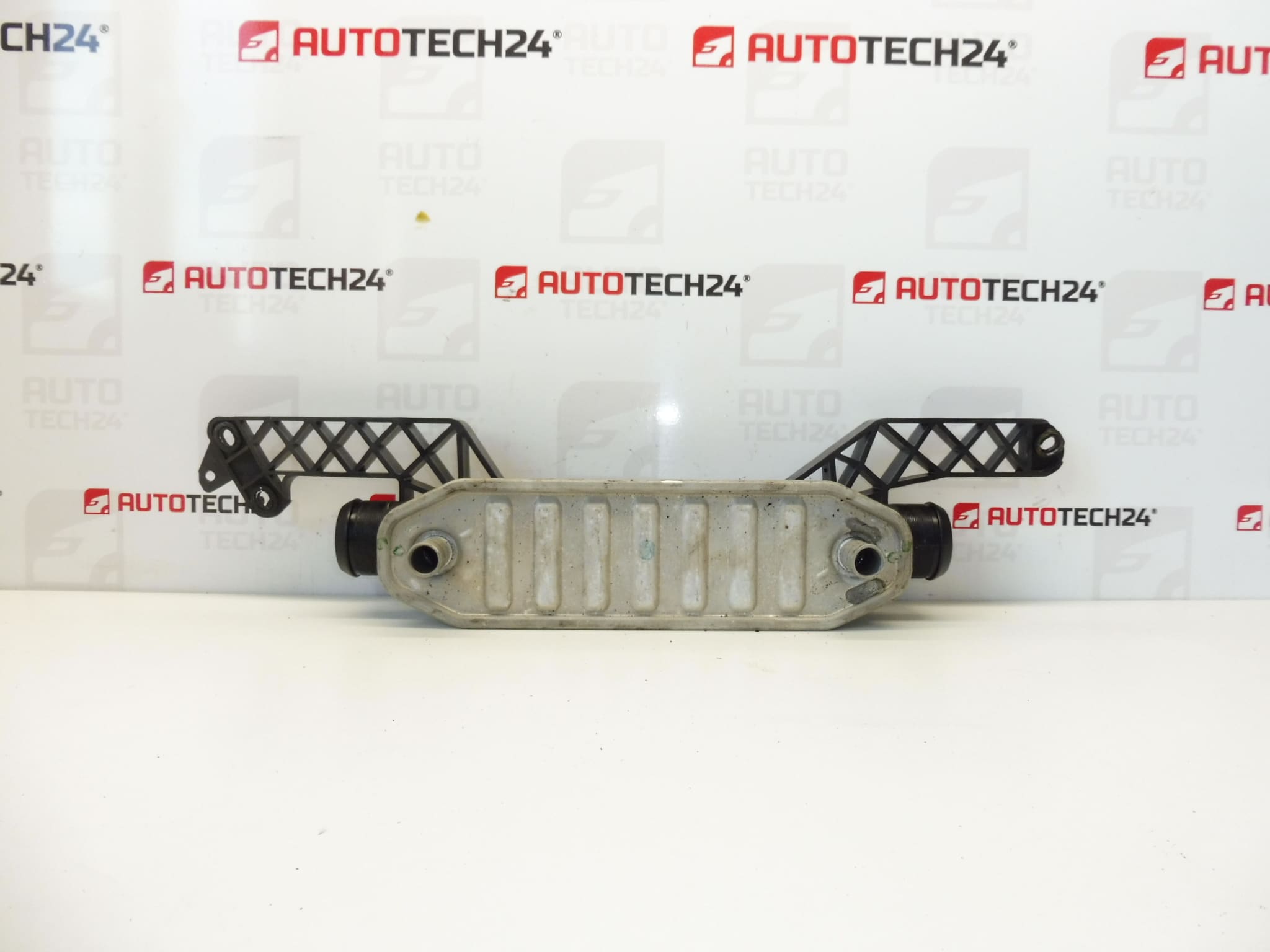 Εναλλάκτης υγρό ψύξης αέρα Citroën Peugeot 2.0 2.2 HDI 0384G7