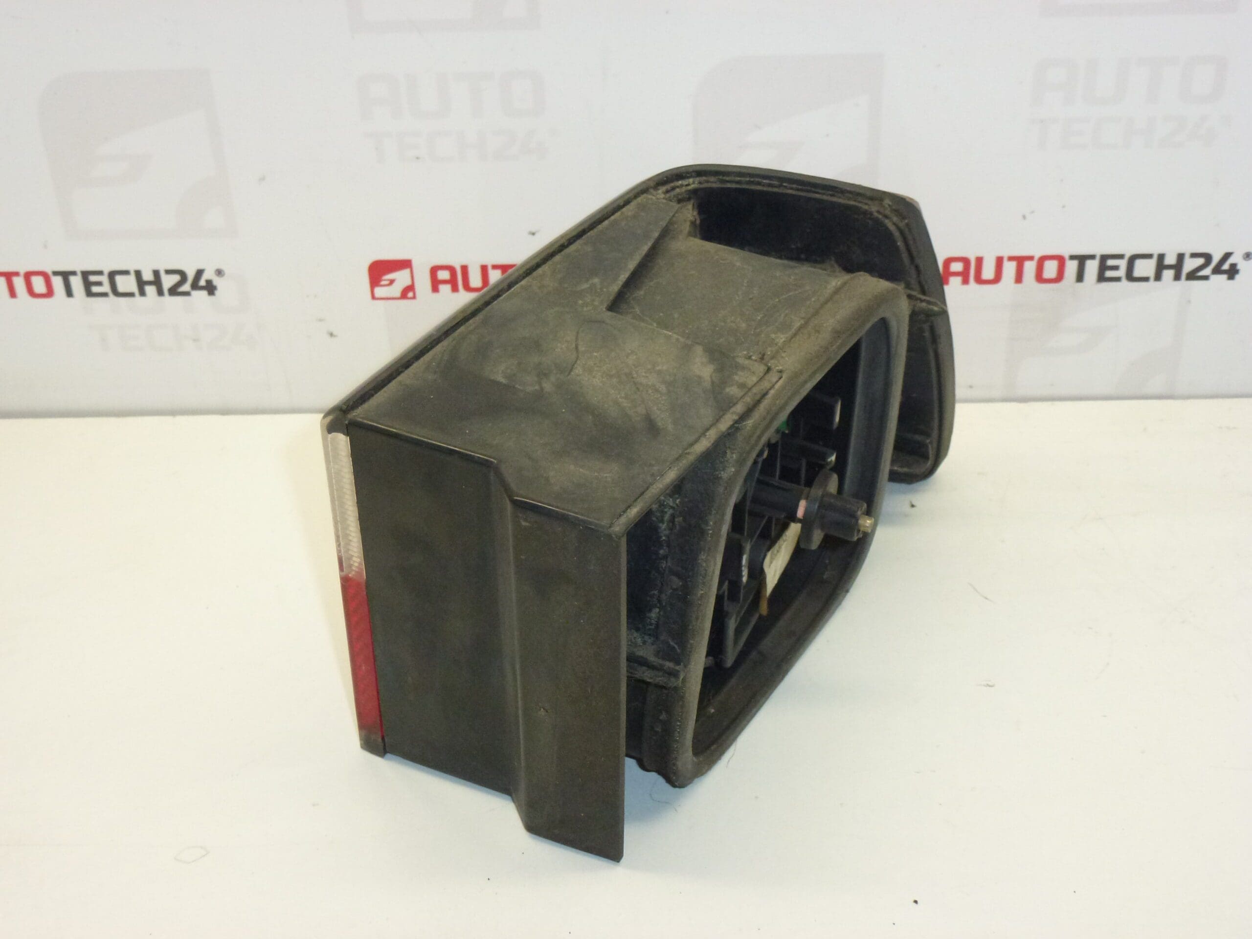 Αριστερός Πίσω Φαρός Αμάξωμα Citroën Xantia 6350K0 - Image 2