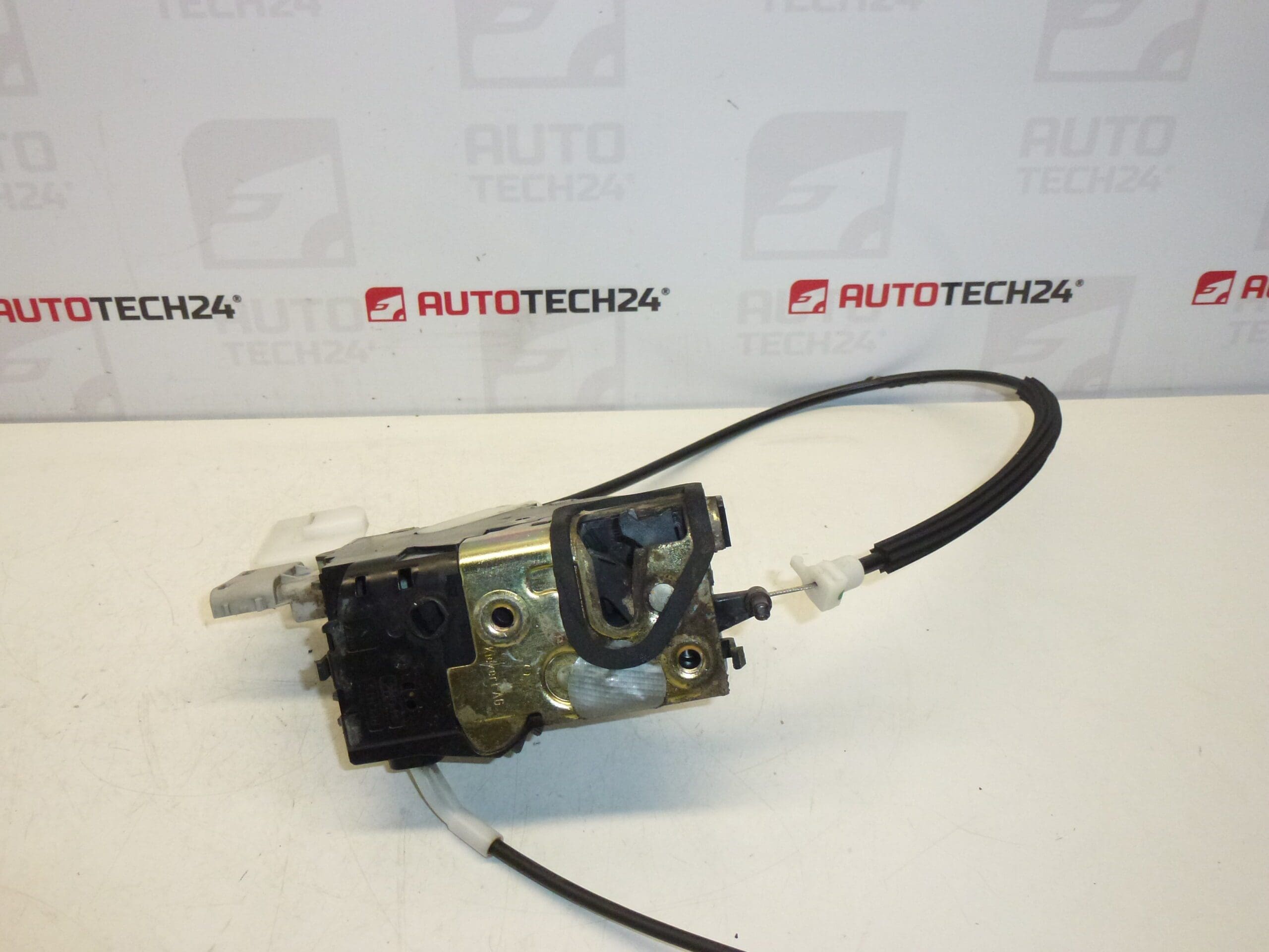 Μεντεσές δεξιάς εμπρόσθιας πόρτας Peugeot 407 9656633180 9136CL - Image 2