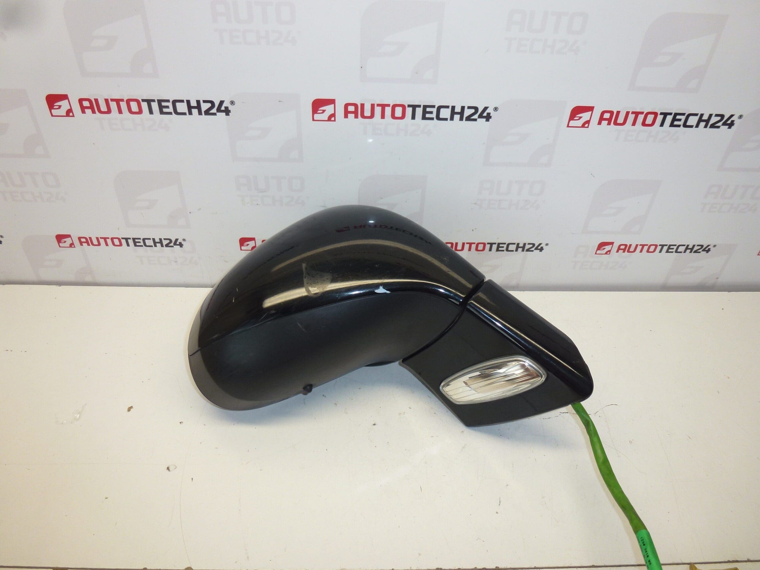 Δεξιός καθρέφτης Peugeot 308 KTVD 8153NC