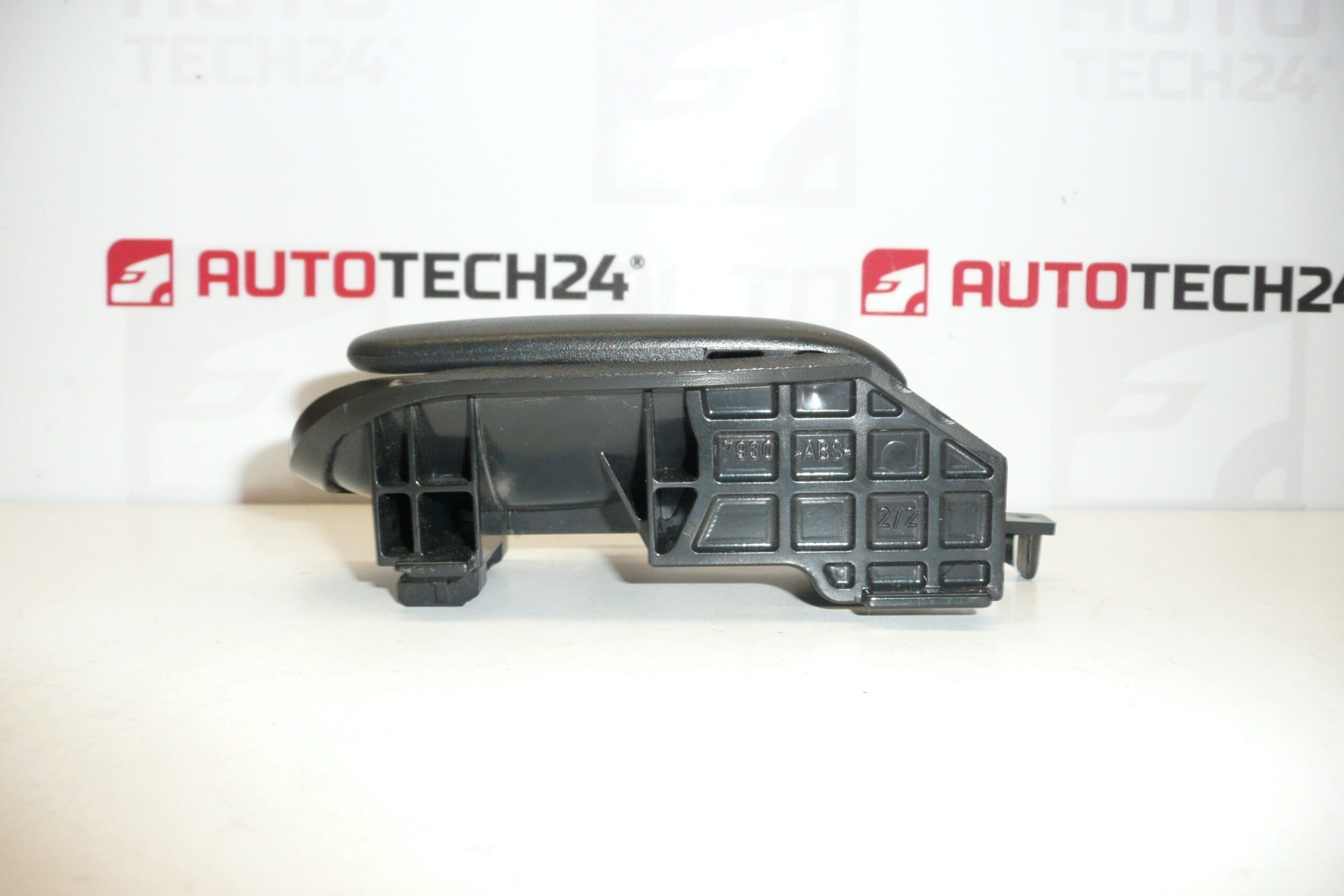 Εσωτερική δεξιά λαβή Citroën C1 Peugeot 107 1608475880 - Image 2