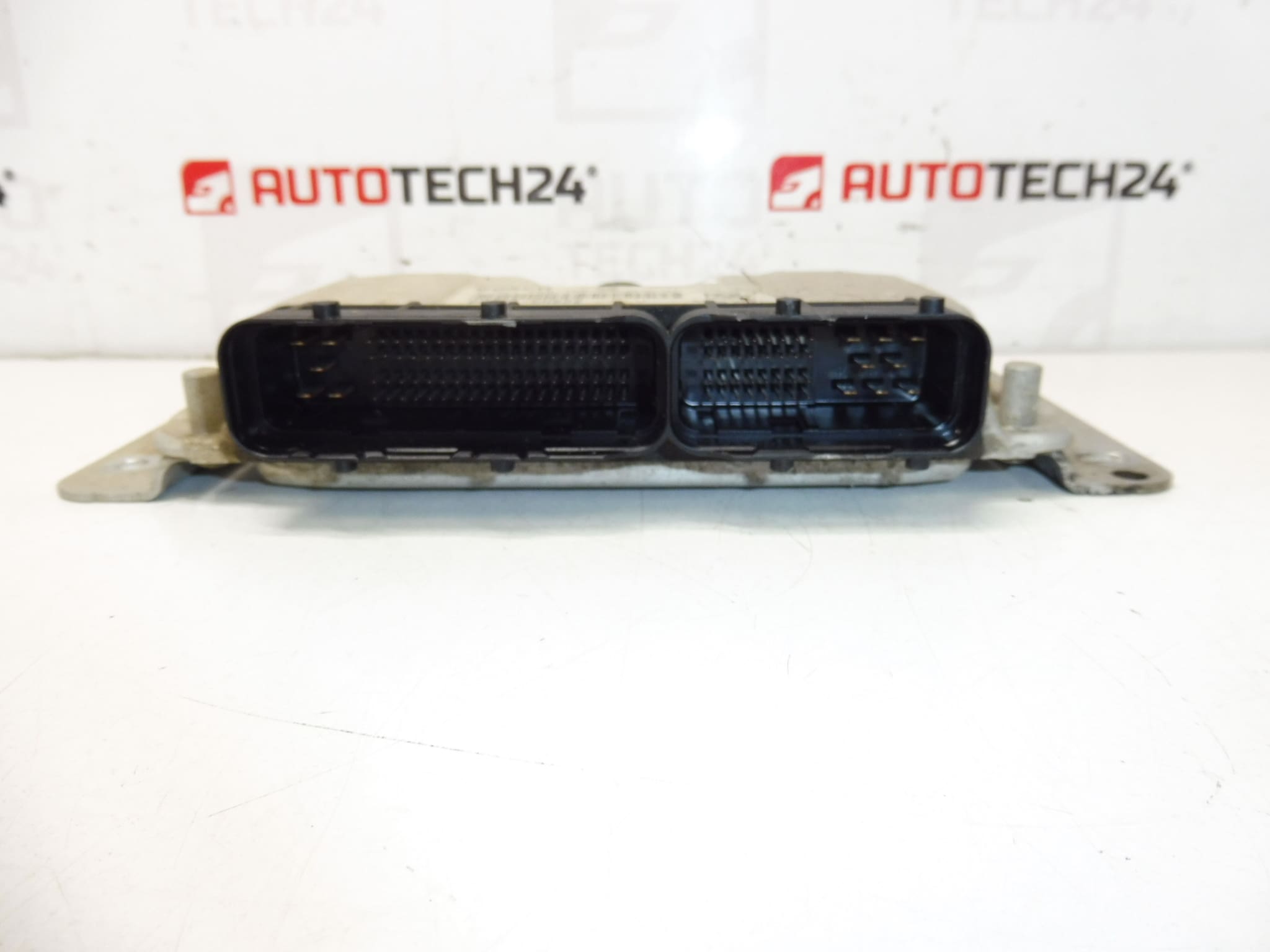 IMMO + ECU + 2 τσιπ + 2 υποδοχείς Citroën C1 / Peugeot 107 1.0 1KR EURO 4 - Image 2