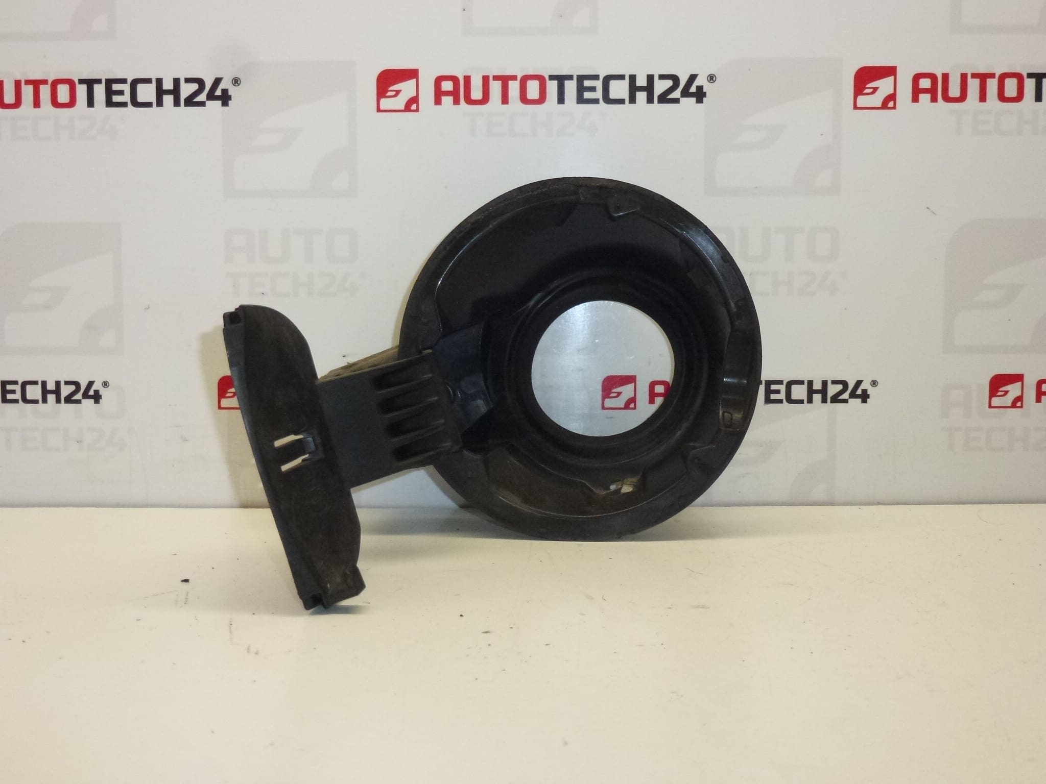 Καπάκι ρεζερβουάρ Peugeot 207 151896