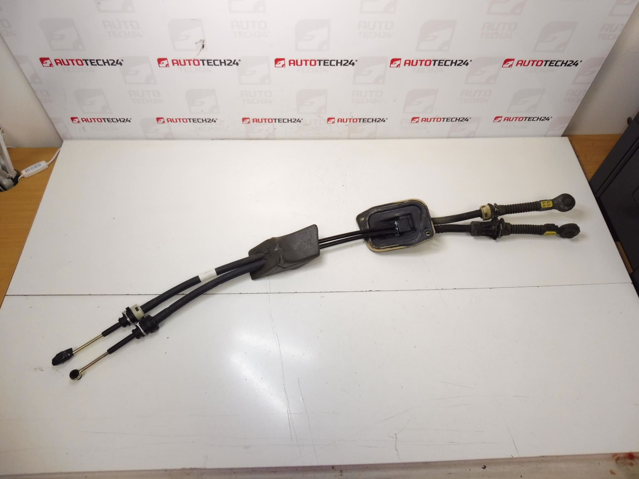Μοχλός αλλαγής ταχυτήτων Citroën Xsara Picasso 2444P4