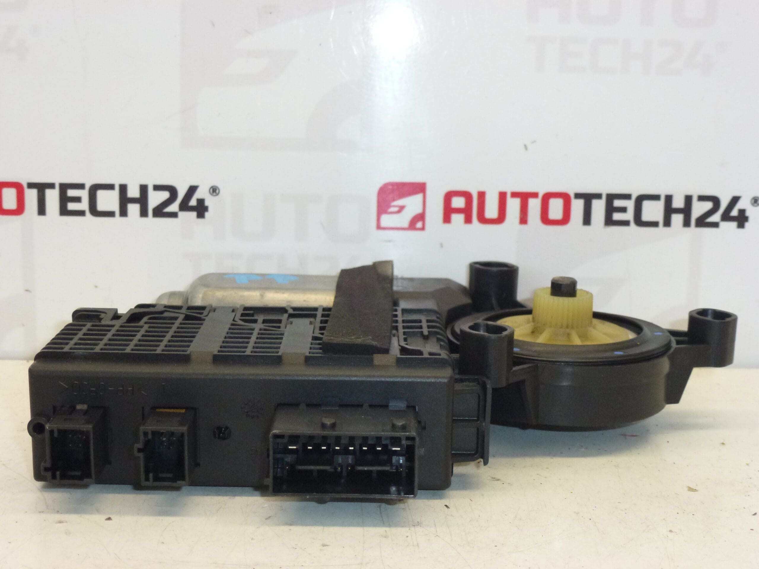 Κινητήρας Ηλεκτρικού Παραθύρου Δεξιού Εμπρός για Citroën C4 Picasso 9682495580 - Image 2