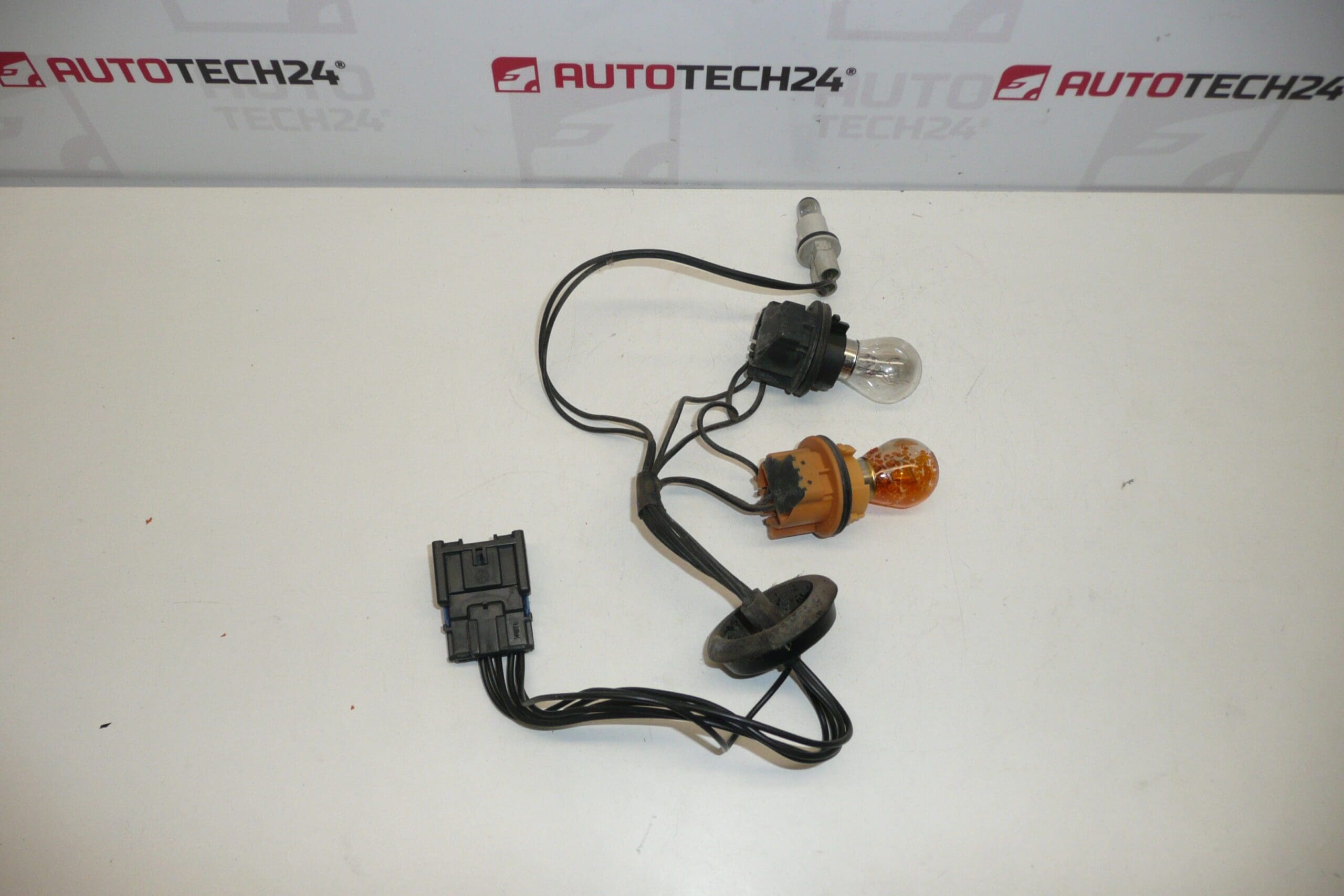 Citroën C4 5θυρη καλωδίωση πίσω φανού 6534PC