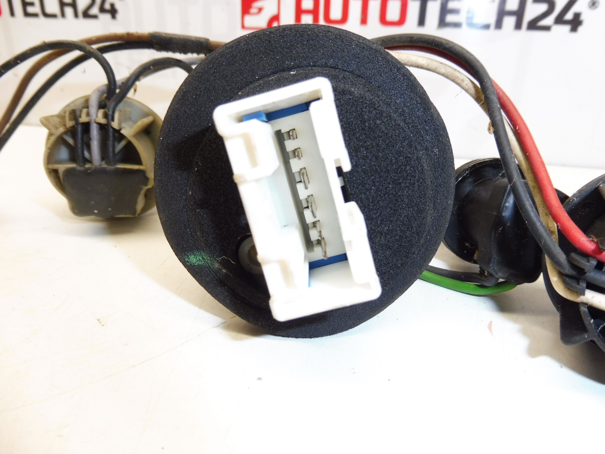 Συγκρότημα πίσω φανού Peugeot 407 COUPÉ 6534PP