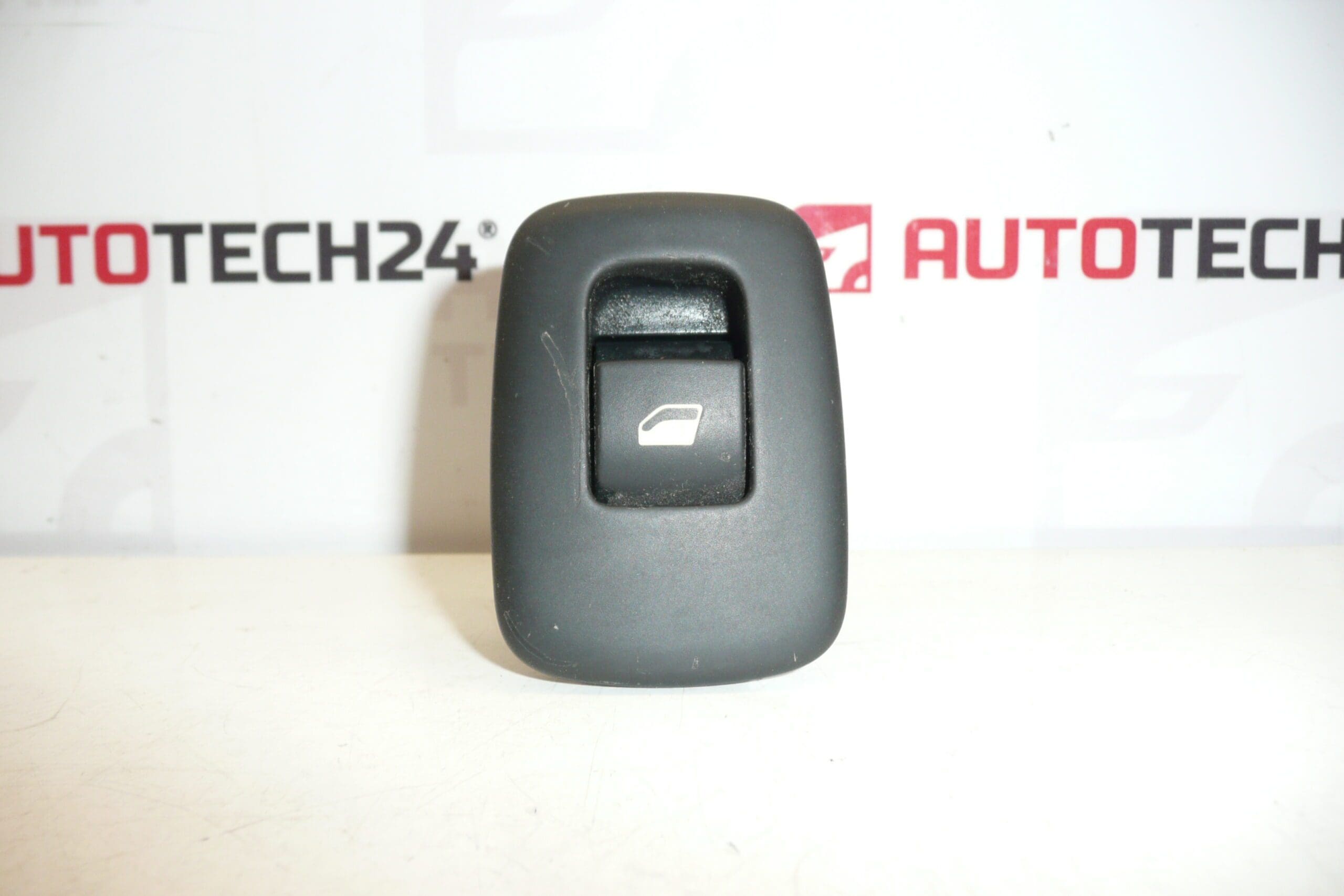 Citroën C5 X7 Χειριστήριο παραθύρου 96623726XT 6490C6