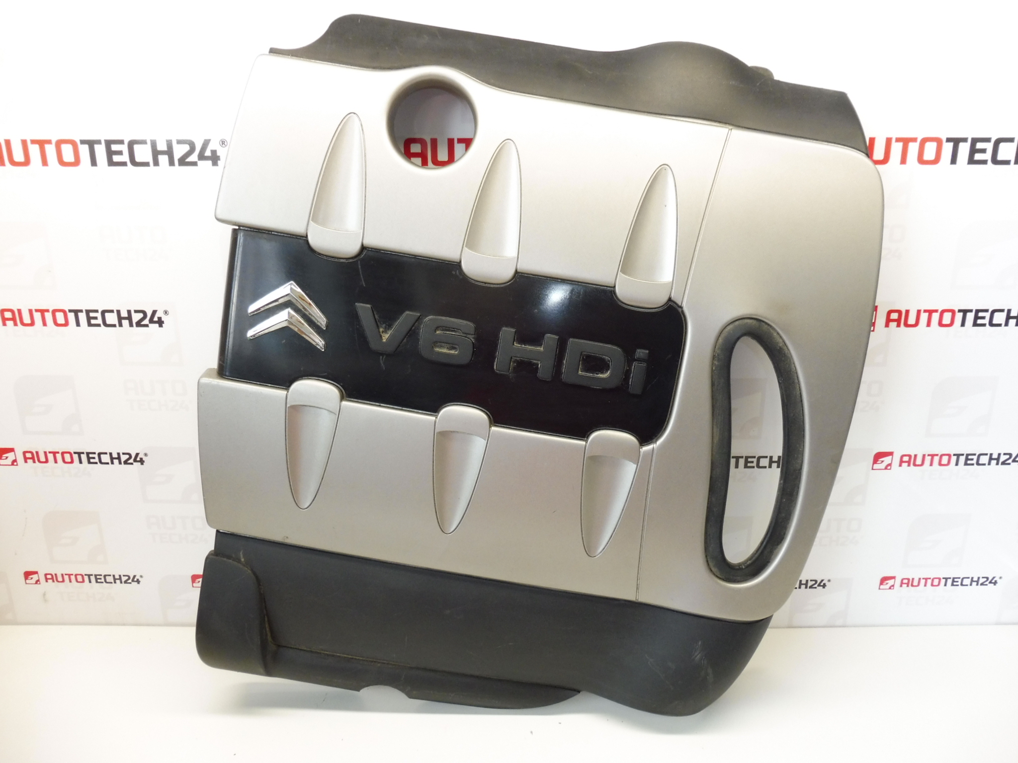 Κάλυμμα κινητήρα Citroën 3.0 HDI 9667247980 9667247880 0137H6