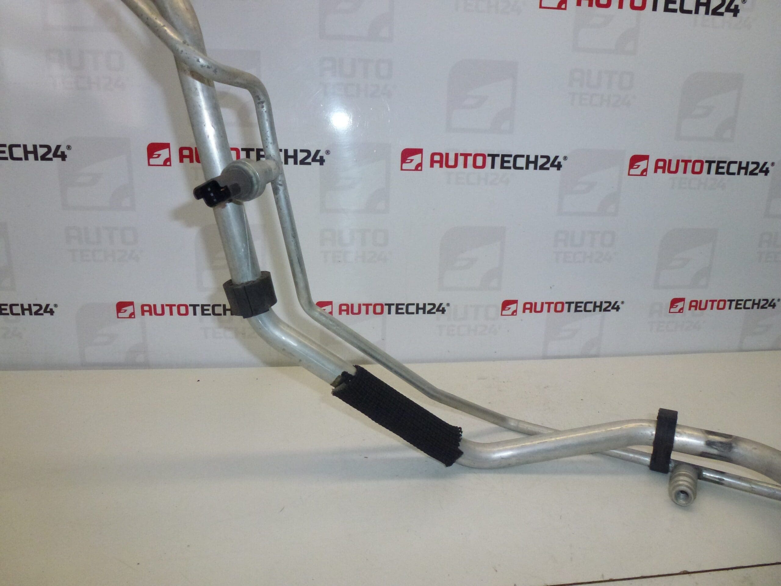 Σωλήνας κλιματισμού Citroën Peugeot 9658201280 647741