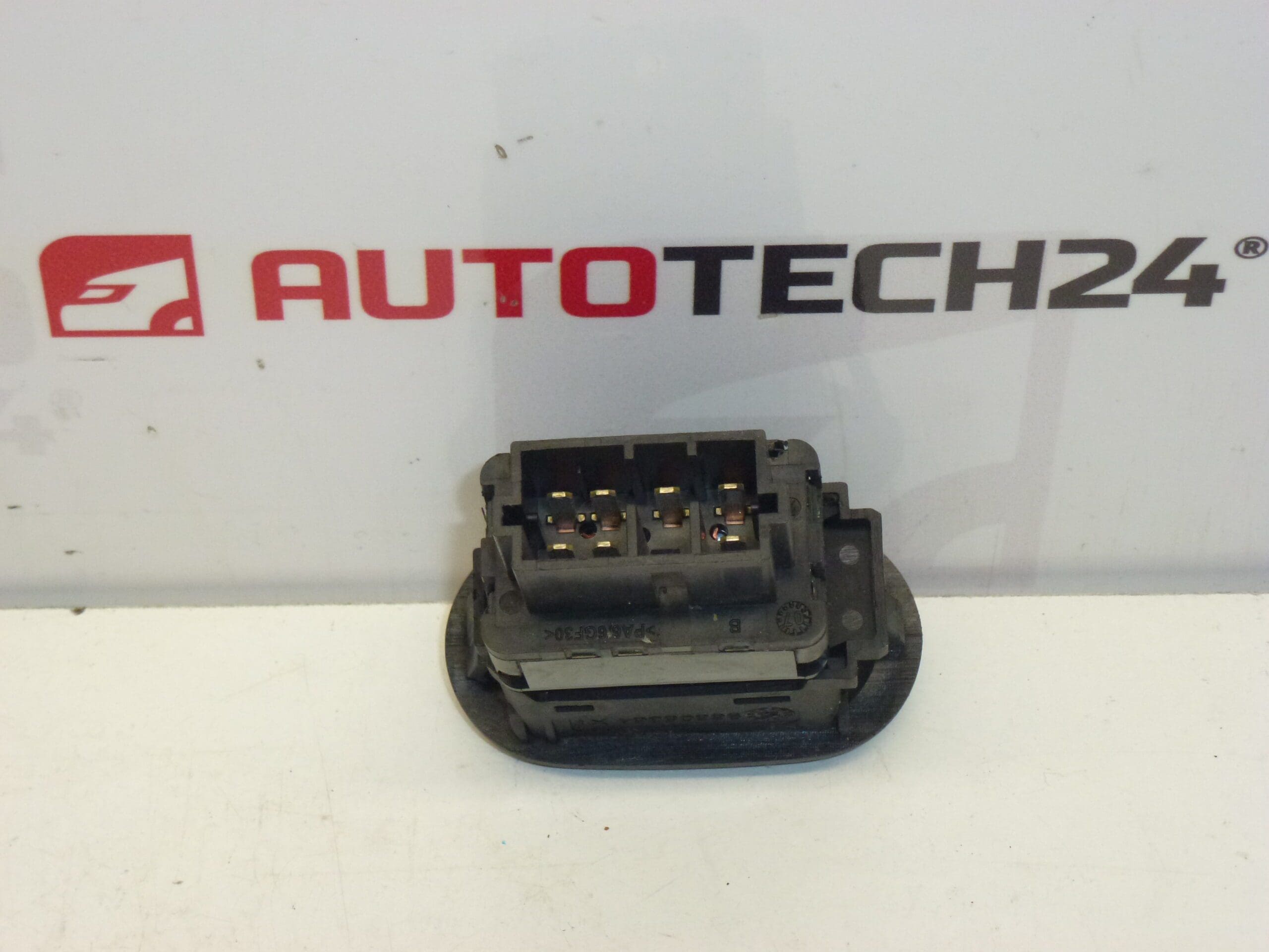 Citroën C2 C3 Control Window 96605364XT 6554QX