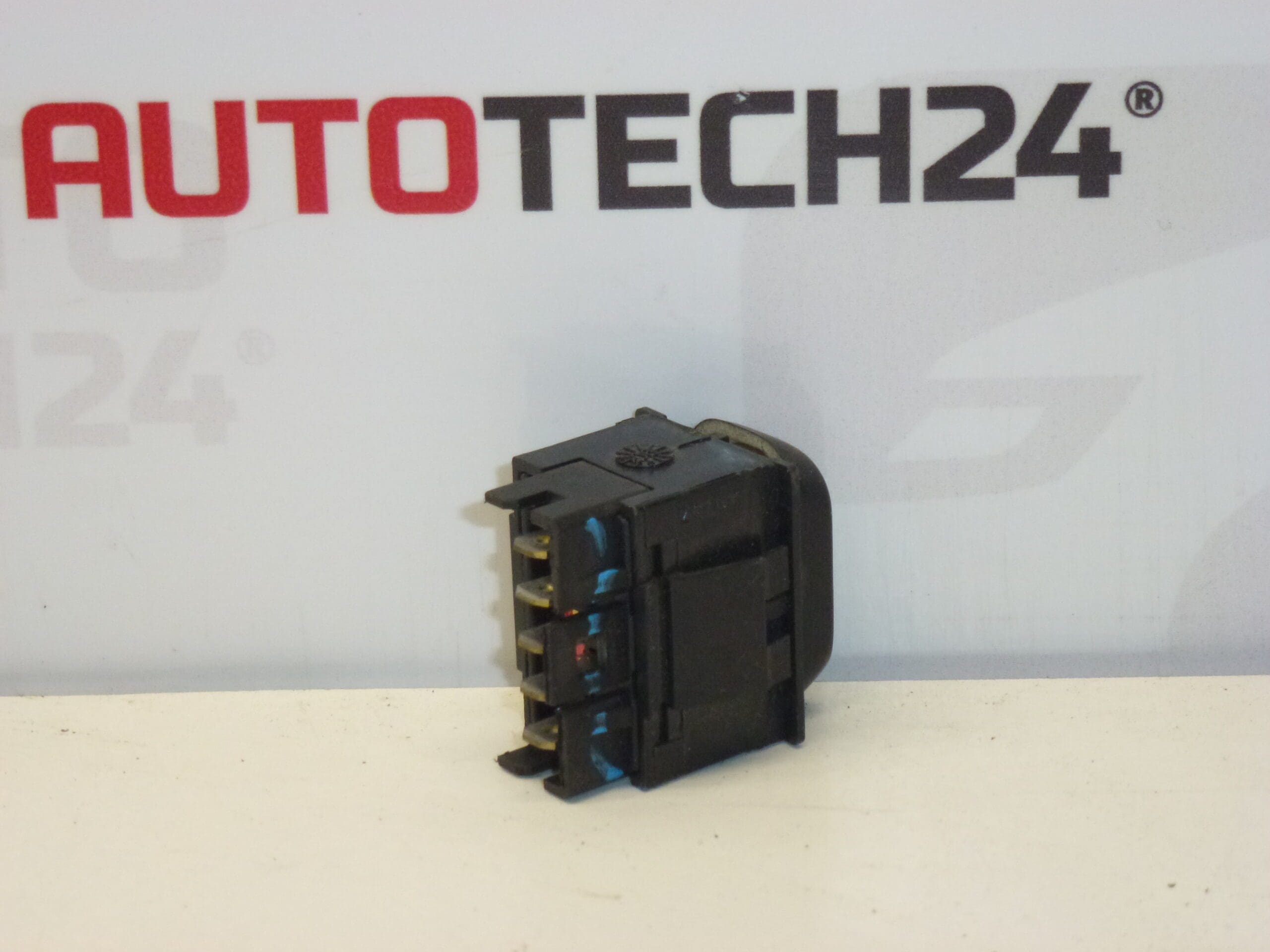 Έλεγχος παραθύρου Citroën Xsara 6552NW