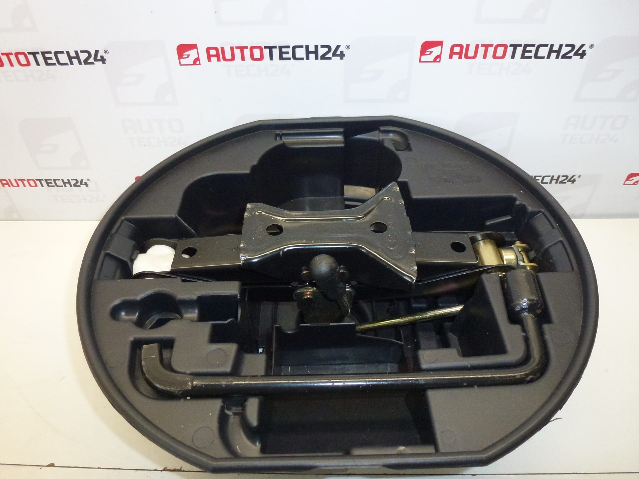 Εργαλεία, μοχλός, κλειδί, κολάρο ρυμούλκησης Citroën C3 PLURIEL