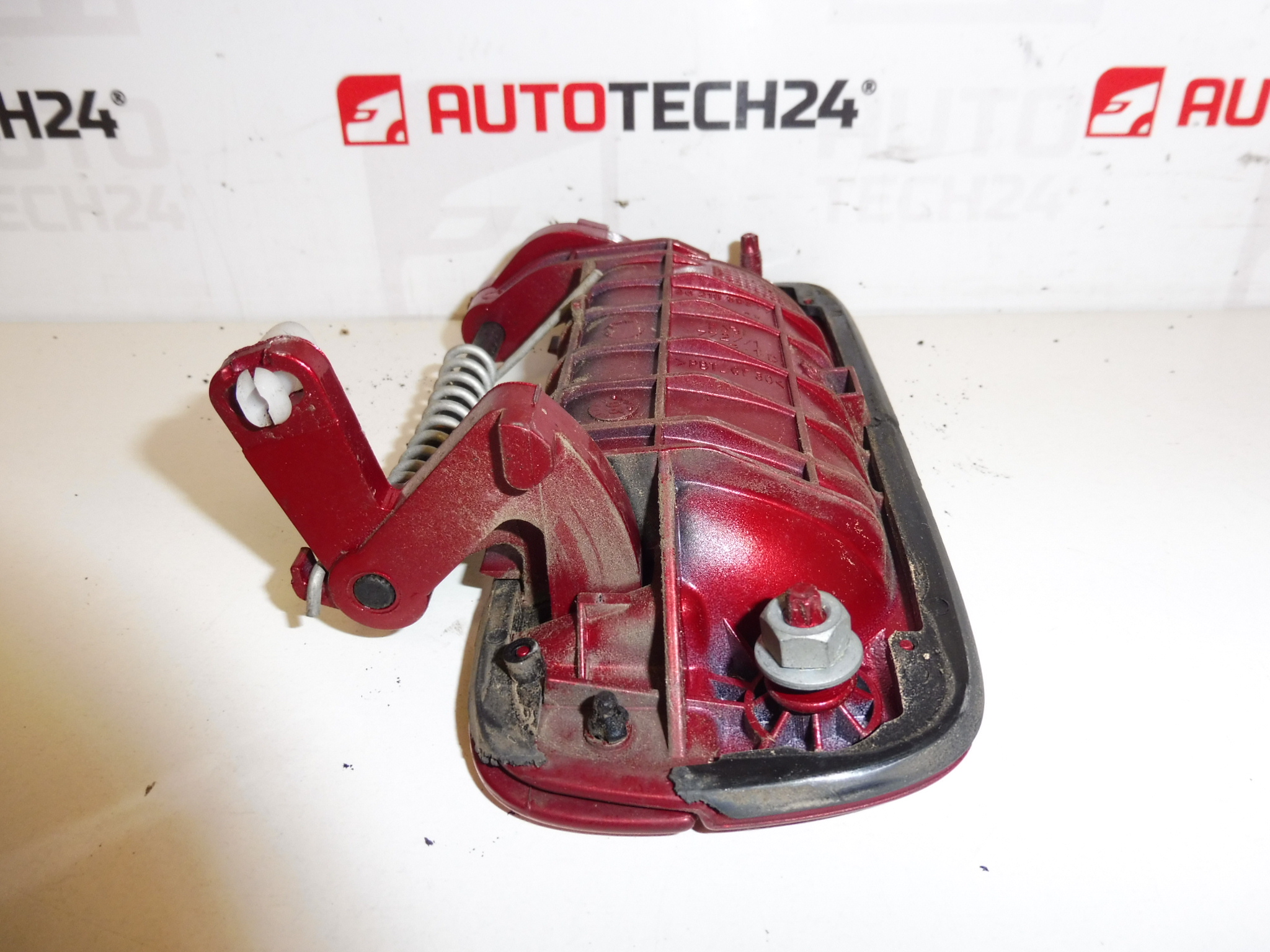 Λαβή δεξιά πίσω πόρτας Peugeot EKQD 9101H5 9621859377