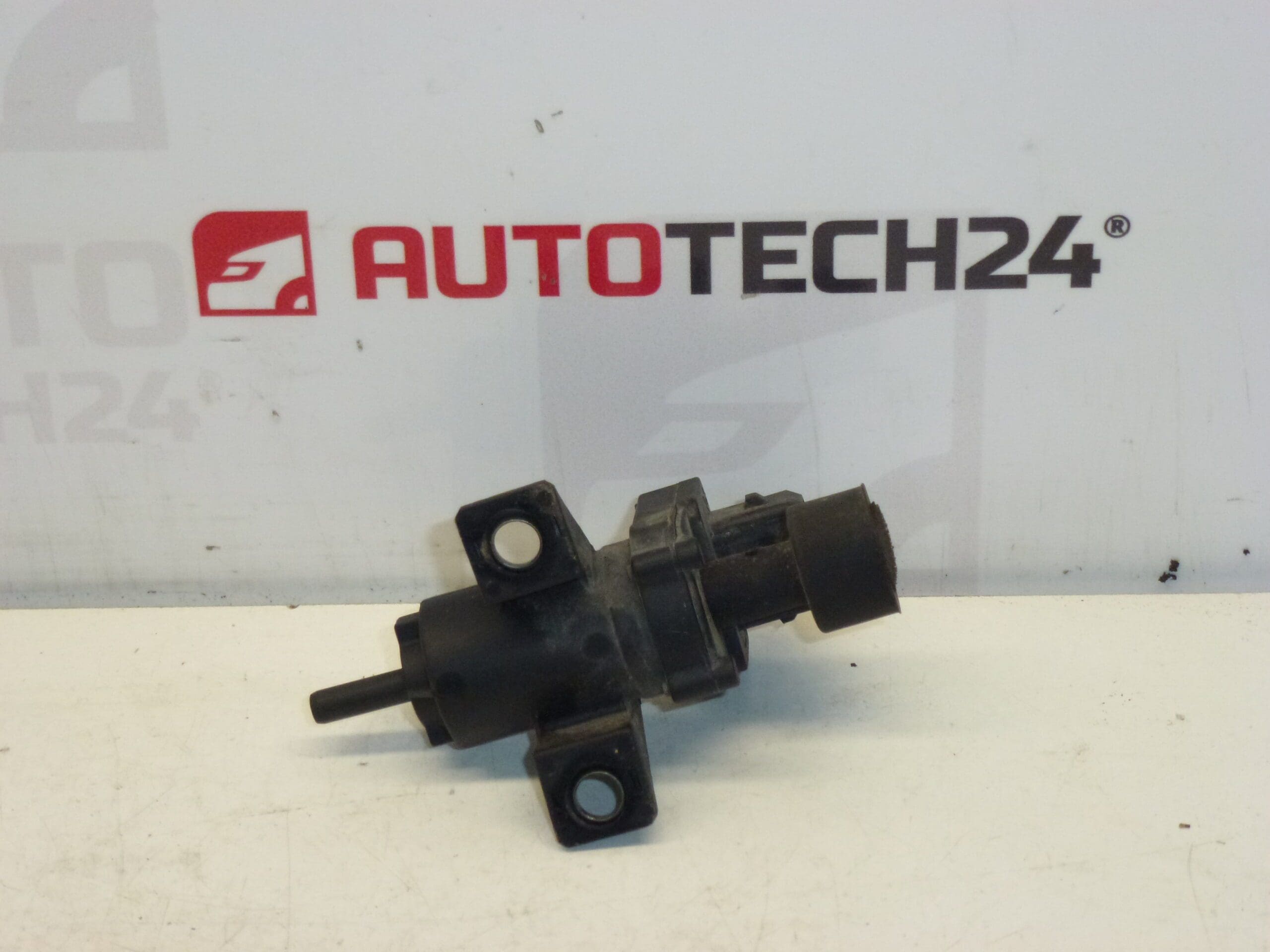 Βαλβίδα κενού Citroën Peugeot EATON 1951510 1628CH