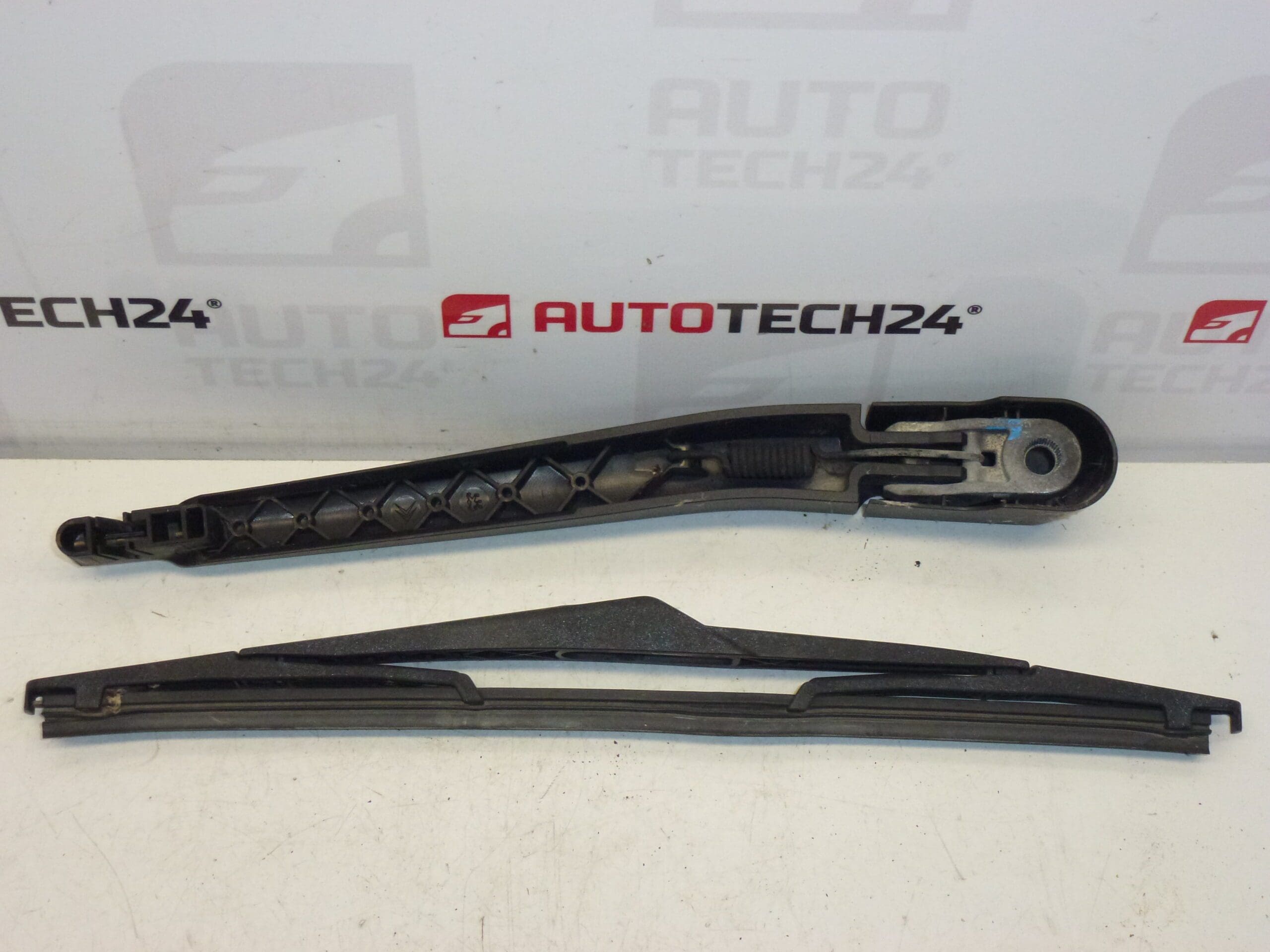 Πίσω βραχίονας υαλοκαθαριστήρα Citroën C4 6429X8