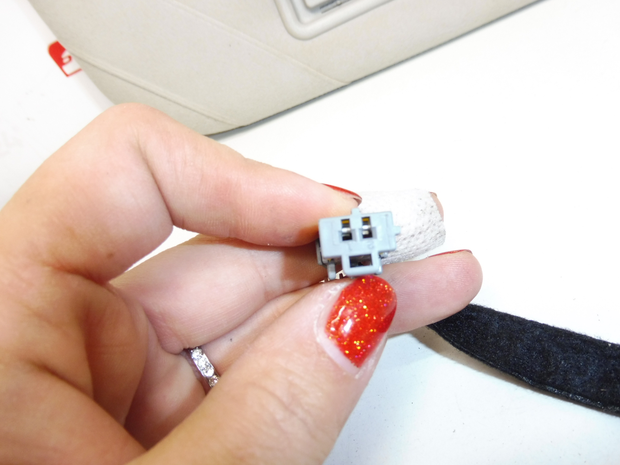 Δεξί αλεξήλιο Peugeot 307 CC 8143HH