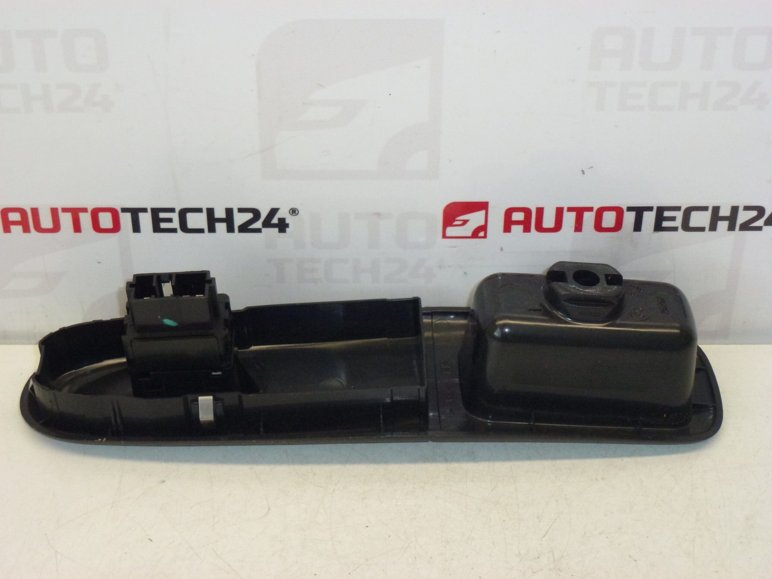 Έλεγχος παραθύρου συνοδηγού Peugeot 406 6552ZZ