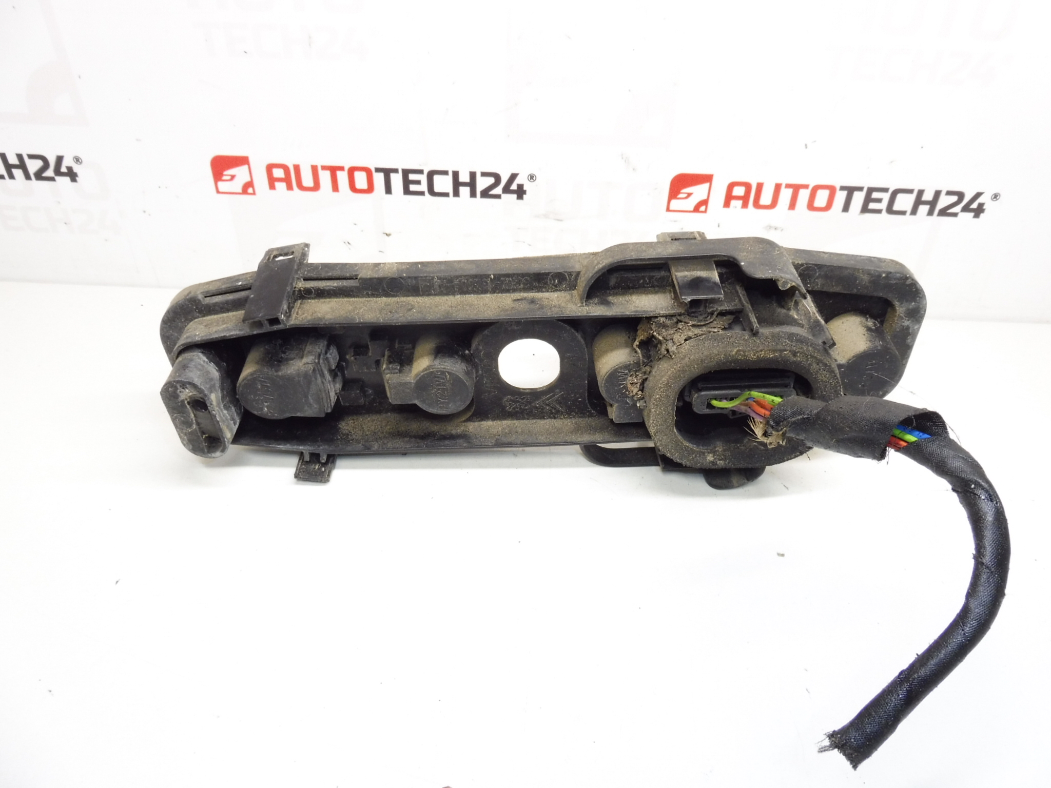 Βάση πίσω φανού Citroën C2 6351S7 6350S7