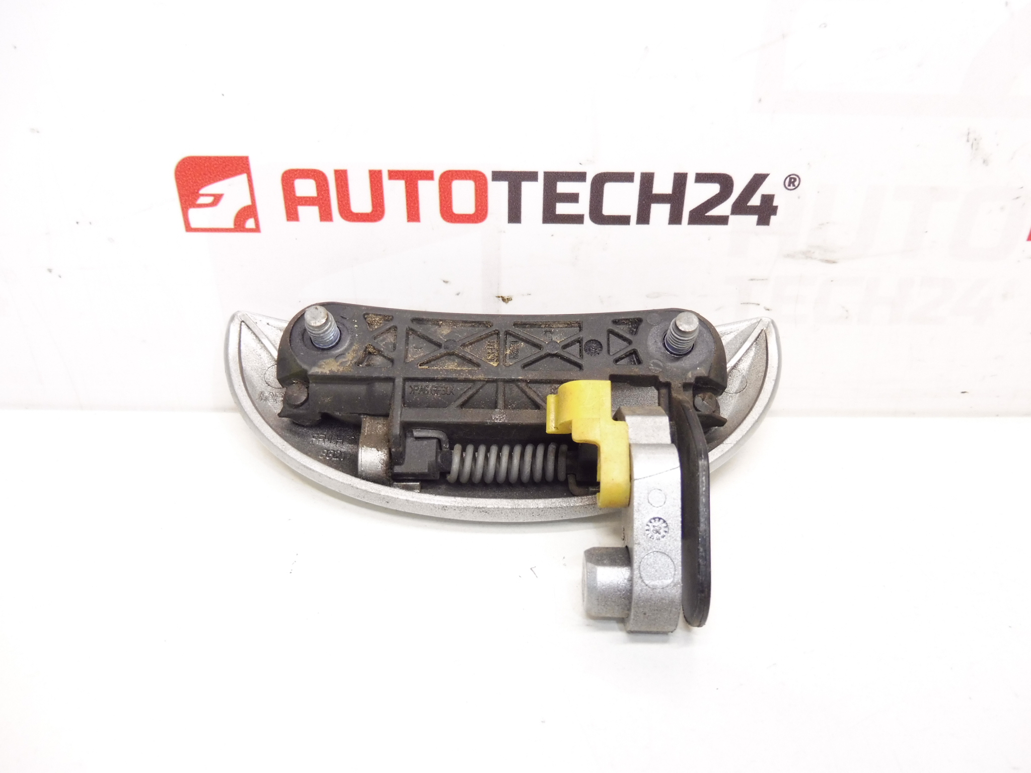 Αριστερή λαβή μπροστινής πόρτας KTB Citroën C1 Peugeot 107 9101AK