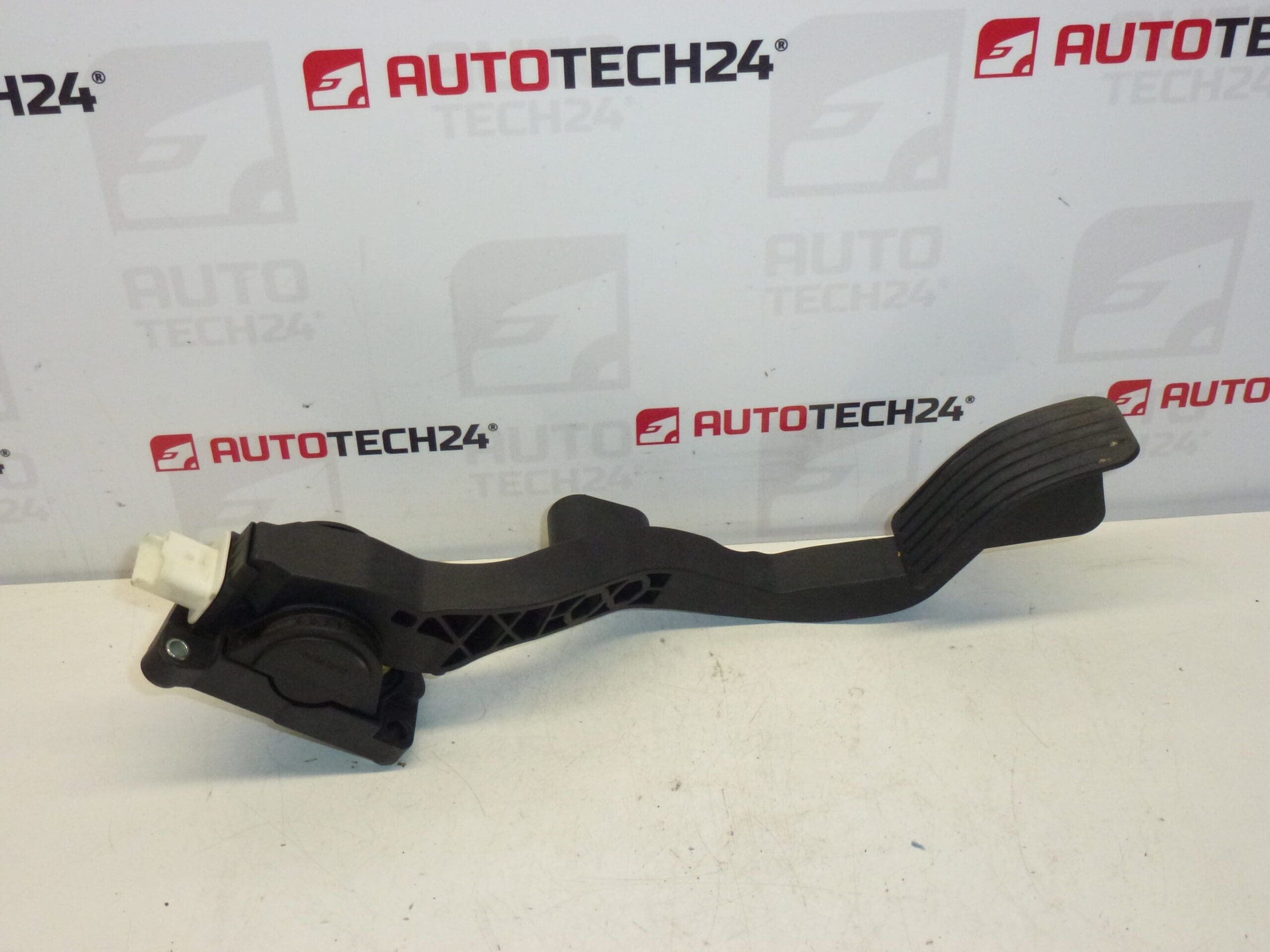 Πεντάλ γκαζιού Peugeot 206 Bosch 9643084880 0280752248