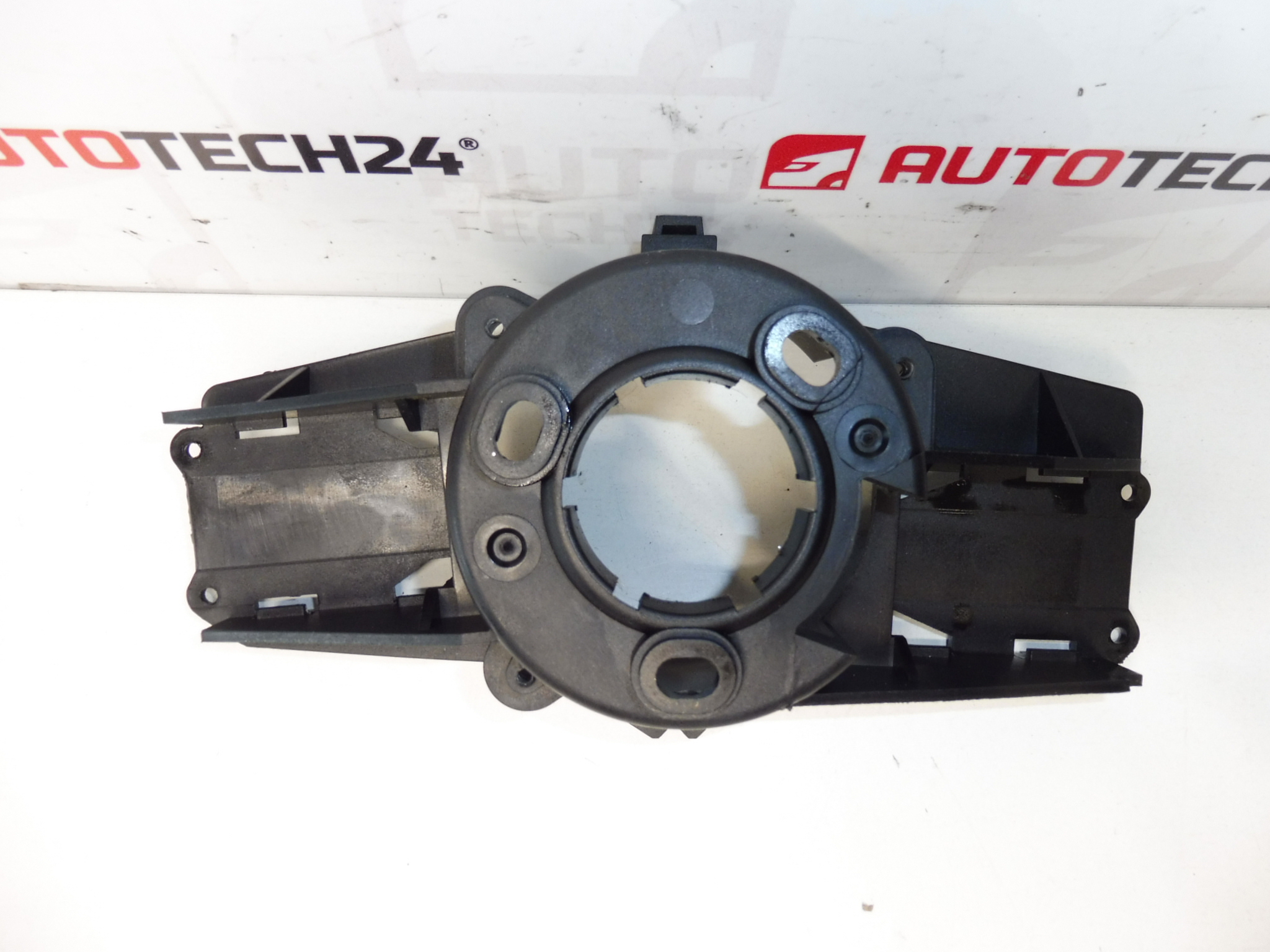 Βάση ελέγχου κάτω από το τιμόνι Citroën Peugeot 9624545180 624126