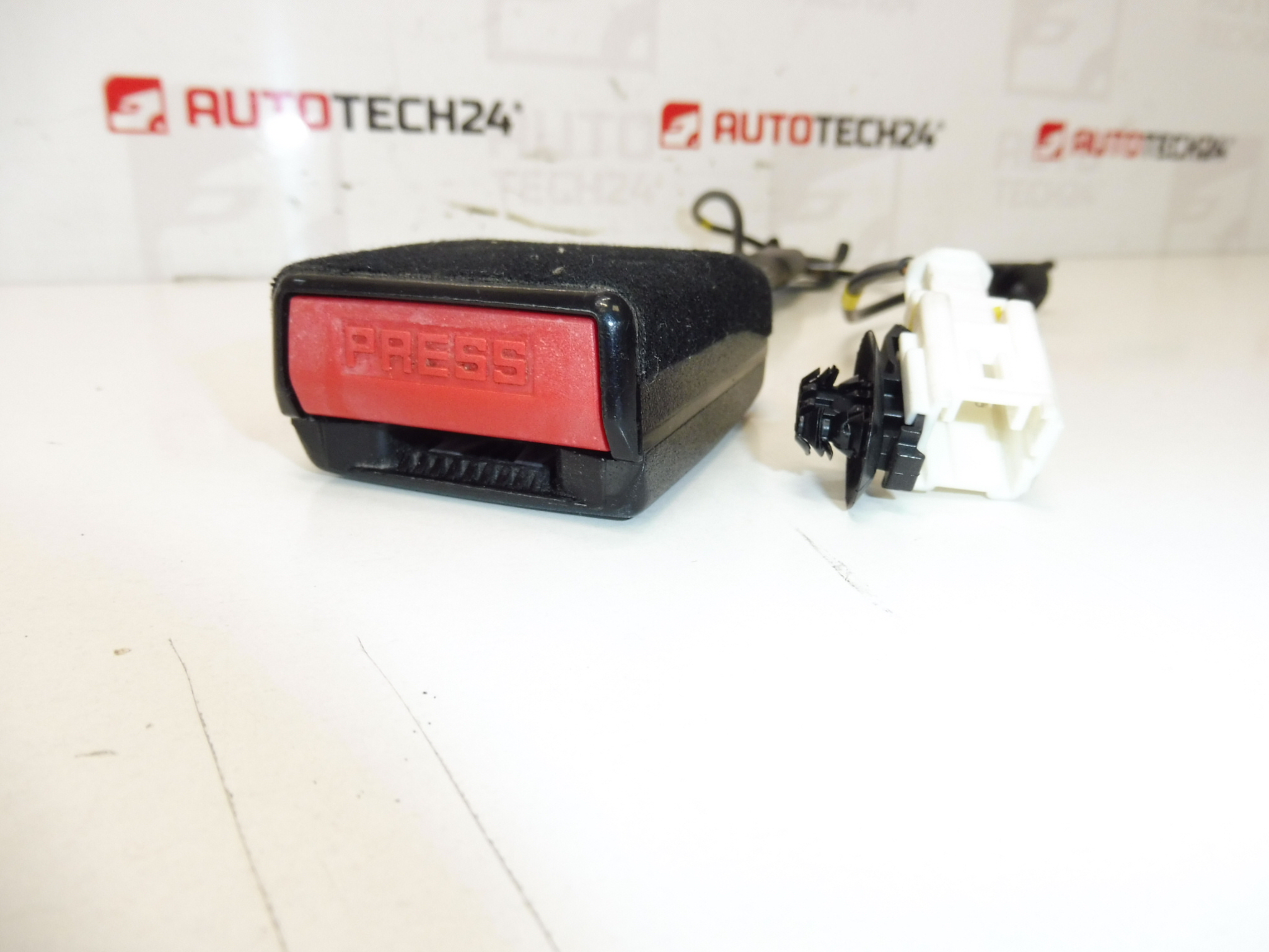 Θήκη κλειδαριάς διαβατηρίου Peugeot 308 8975K9