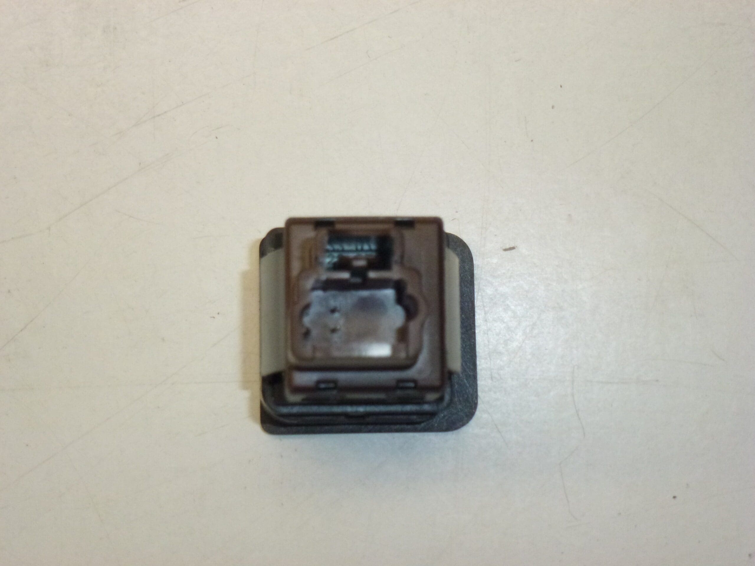 Διακόπτης αερόσακου συνοδηγού Citroën Peugeot 96392531XT 8216K4