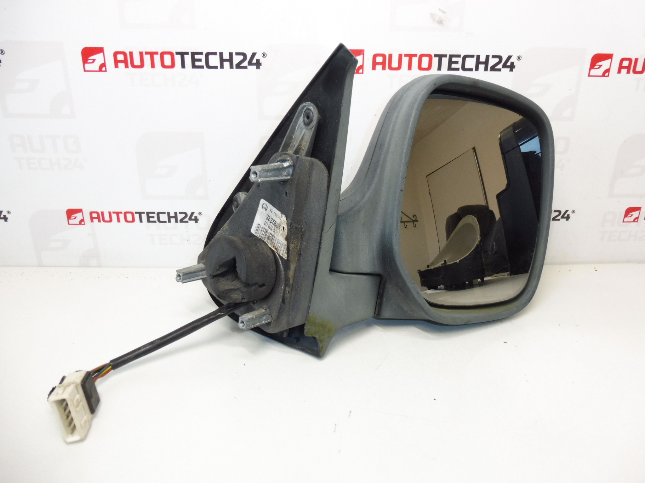 Δεξιός καθρέφτης Citroën Berlingo II ηλεκτρικός 96366861XT 8153JN KDDC