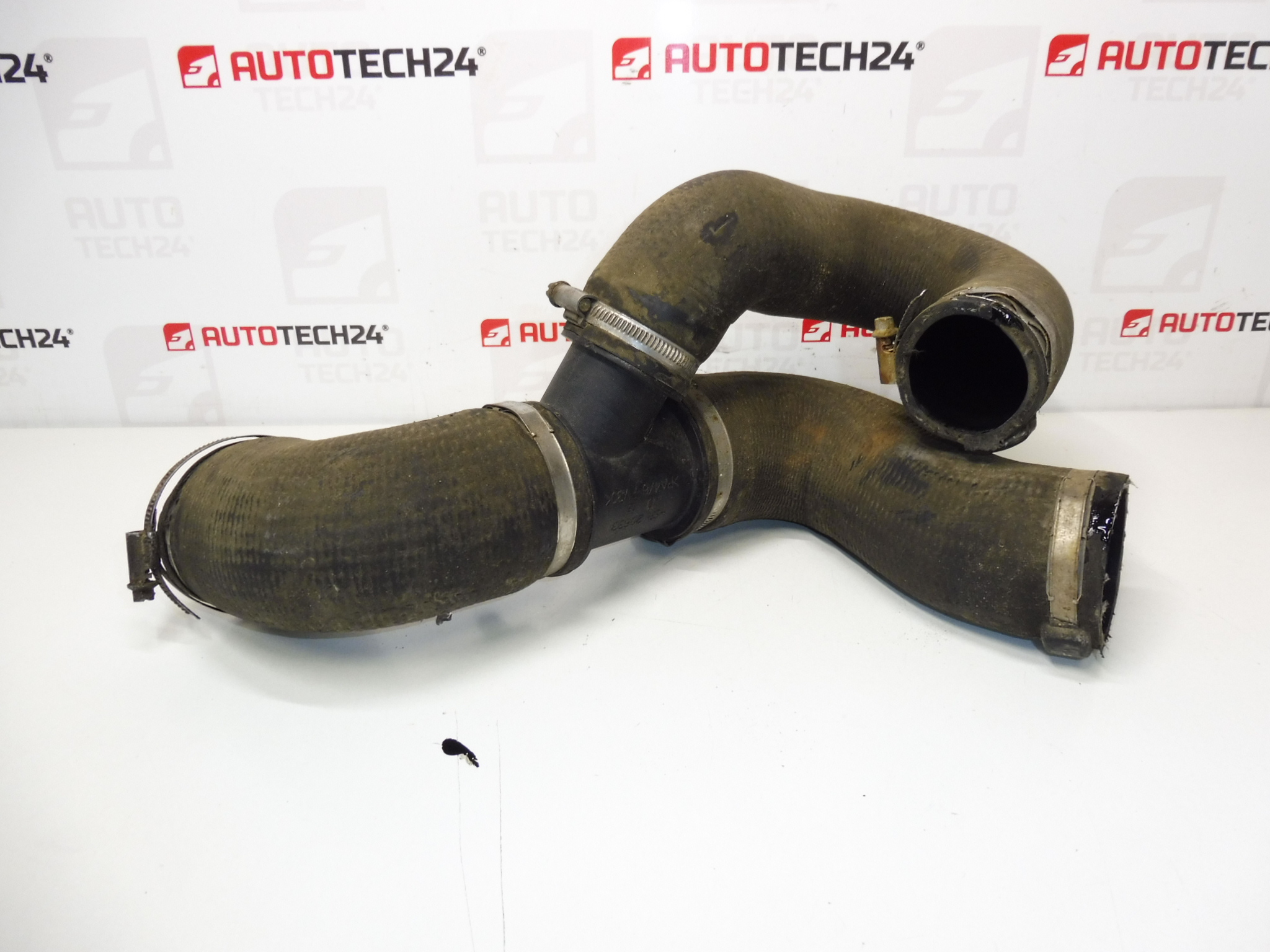 Σύνδεση αέρα στον εναλλάκτη Citroën Peugeot 2.2 HDI 9651138780 0382EV