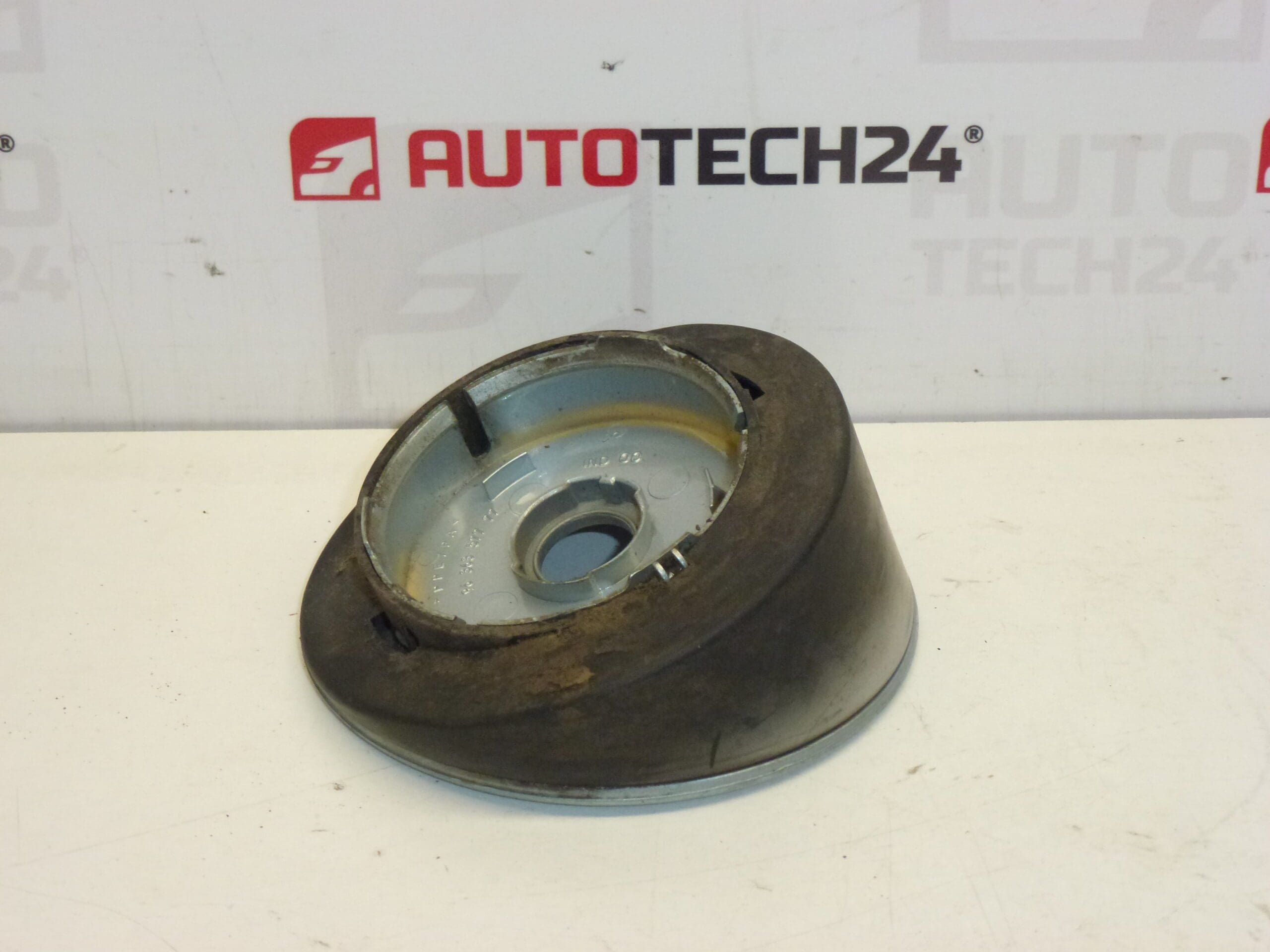 Καπάκι ρεζερβουάρ Citroën Berlingo Peugeot Partner 9636357777 EYLC