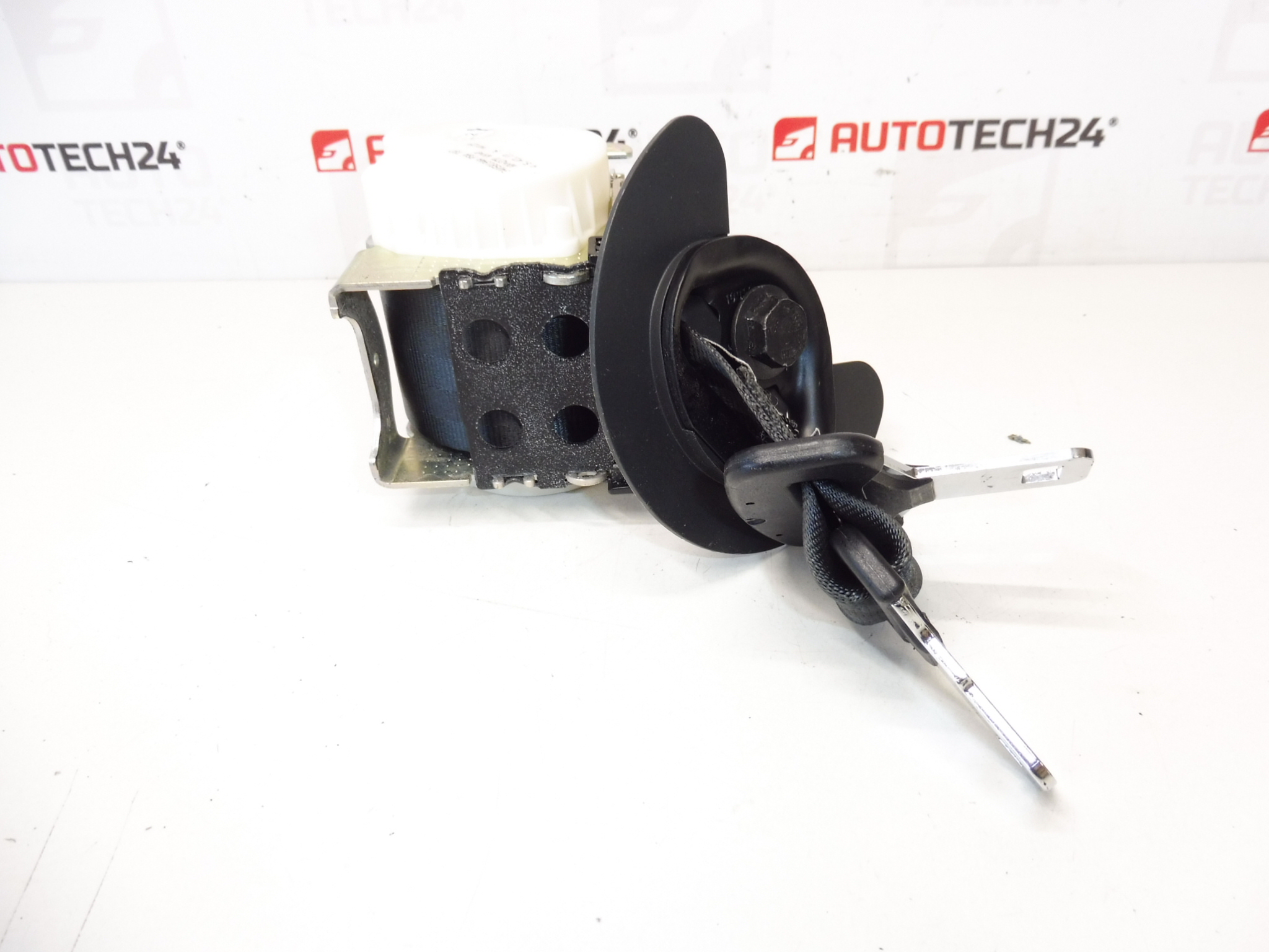 Κεντρική πίσω ζώνη ασφαλείας Peugeot 5008 34058194A 8975SK