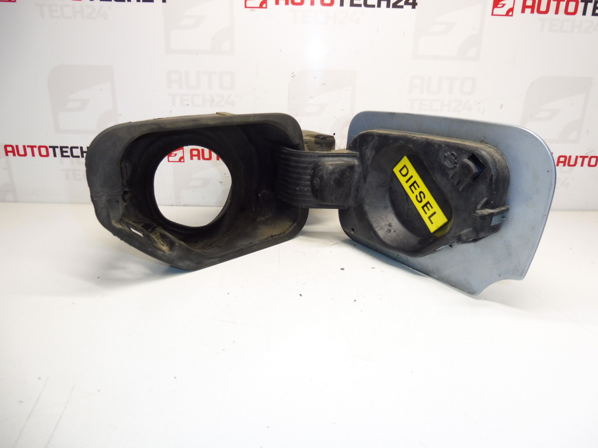 Καπάκι ρεζερβουάρ Peugeot 407 1517A6 151877 EYLC