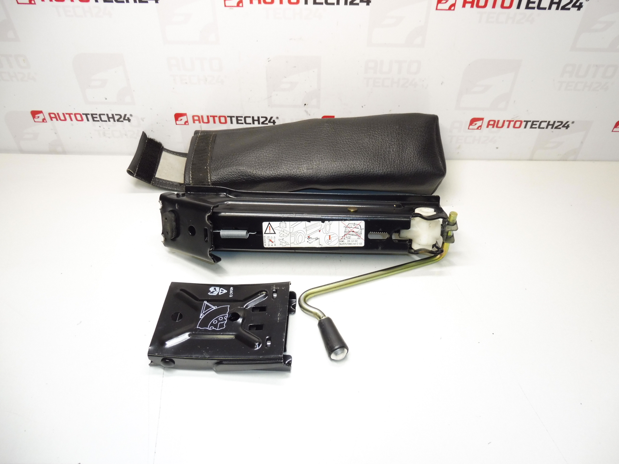 κλειδί εργαλείων, κρίκο ρυμούλκησης Peugeot 206 CC 670150 672585 671734