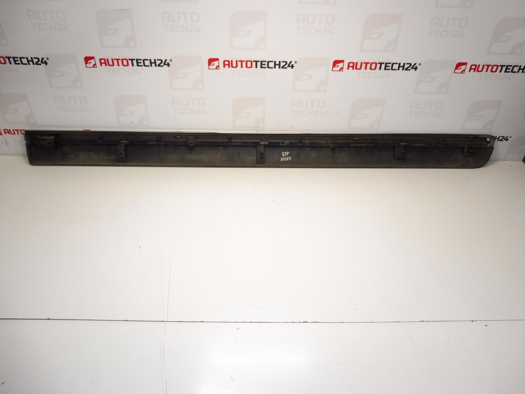 Χύτευση αριστερής μπροστινής πόρτας Citroen C8 Peugeot 807 KTQ 1401028777 8545GH