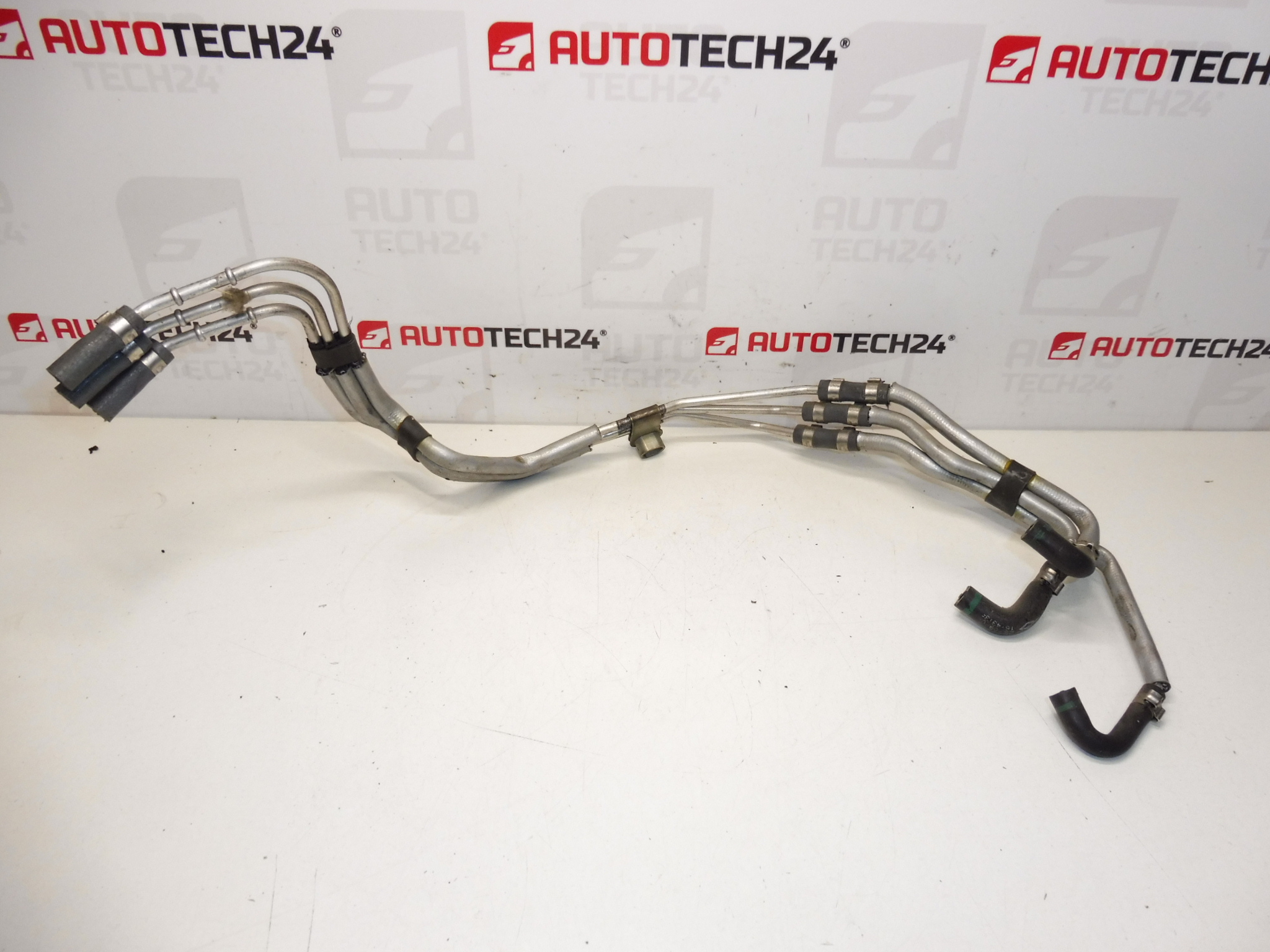 Σωλήνας κενού Citroën Peugeot 2.2 HDI 1622AC