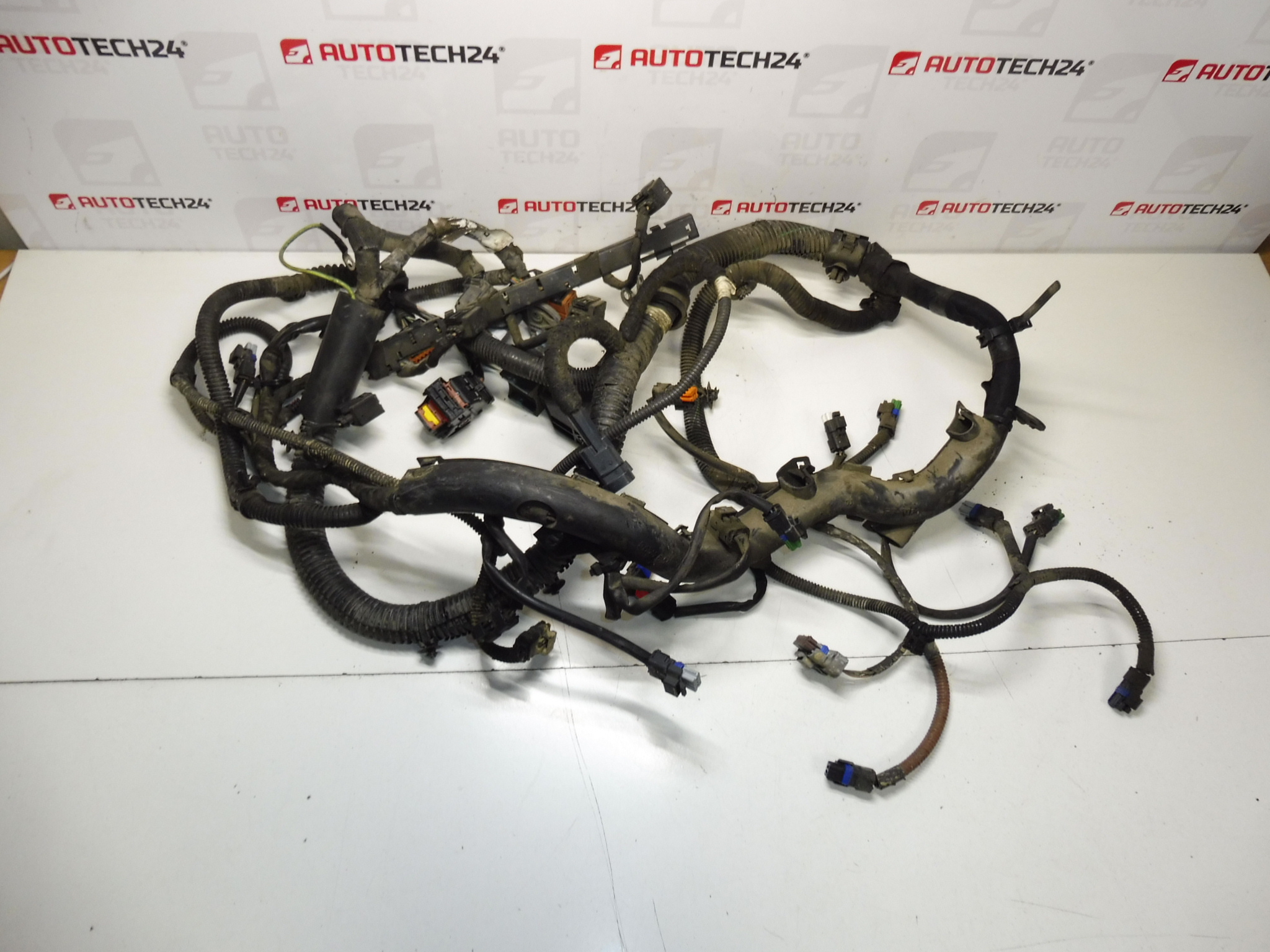 Ολοκληρωμένο συγκρότημα κινητήρα 2.0 HDI 100 KW Citroën Peugeot 1401048380 6569HZ