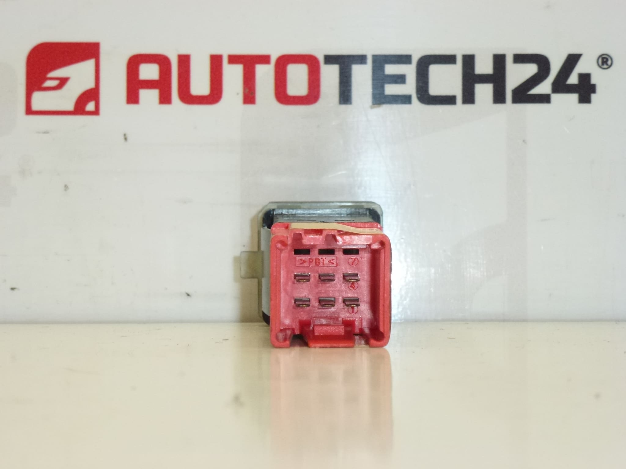 Διακόπτης κλειδώματος πίσω παραθύρου Citroën Xsara Picasso 9649802077 6554EL