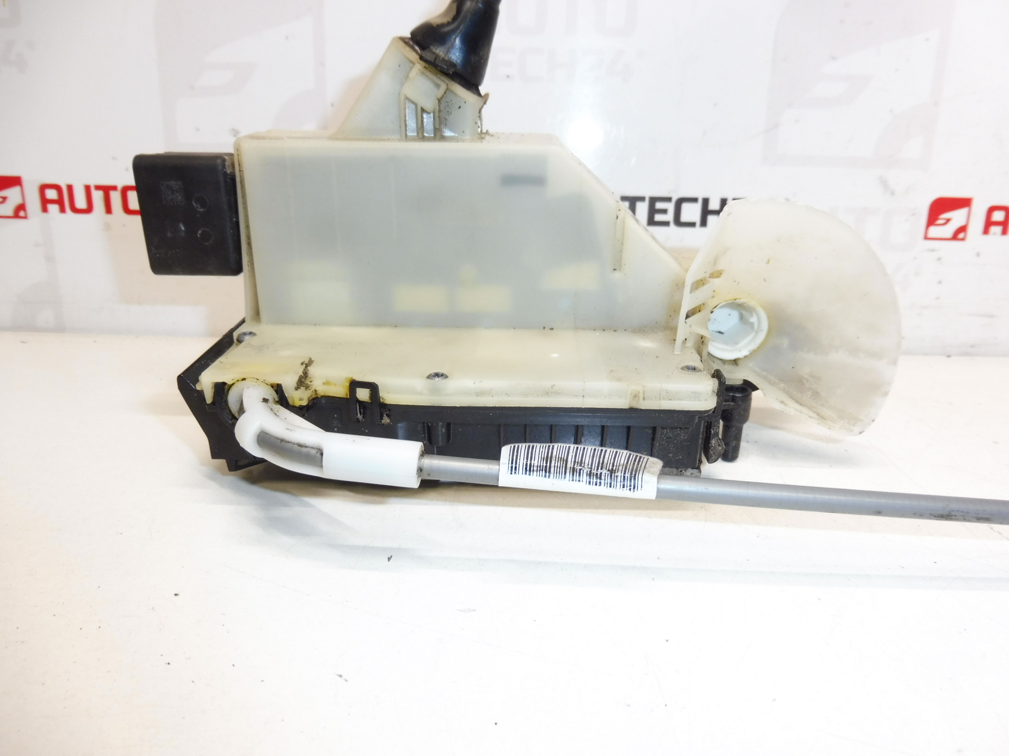 Κλειδαριά αριστερή μπροστινή πόρτα Citroën C4 DS4 5-θυρο 9685351380 9135HQ