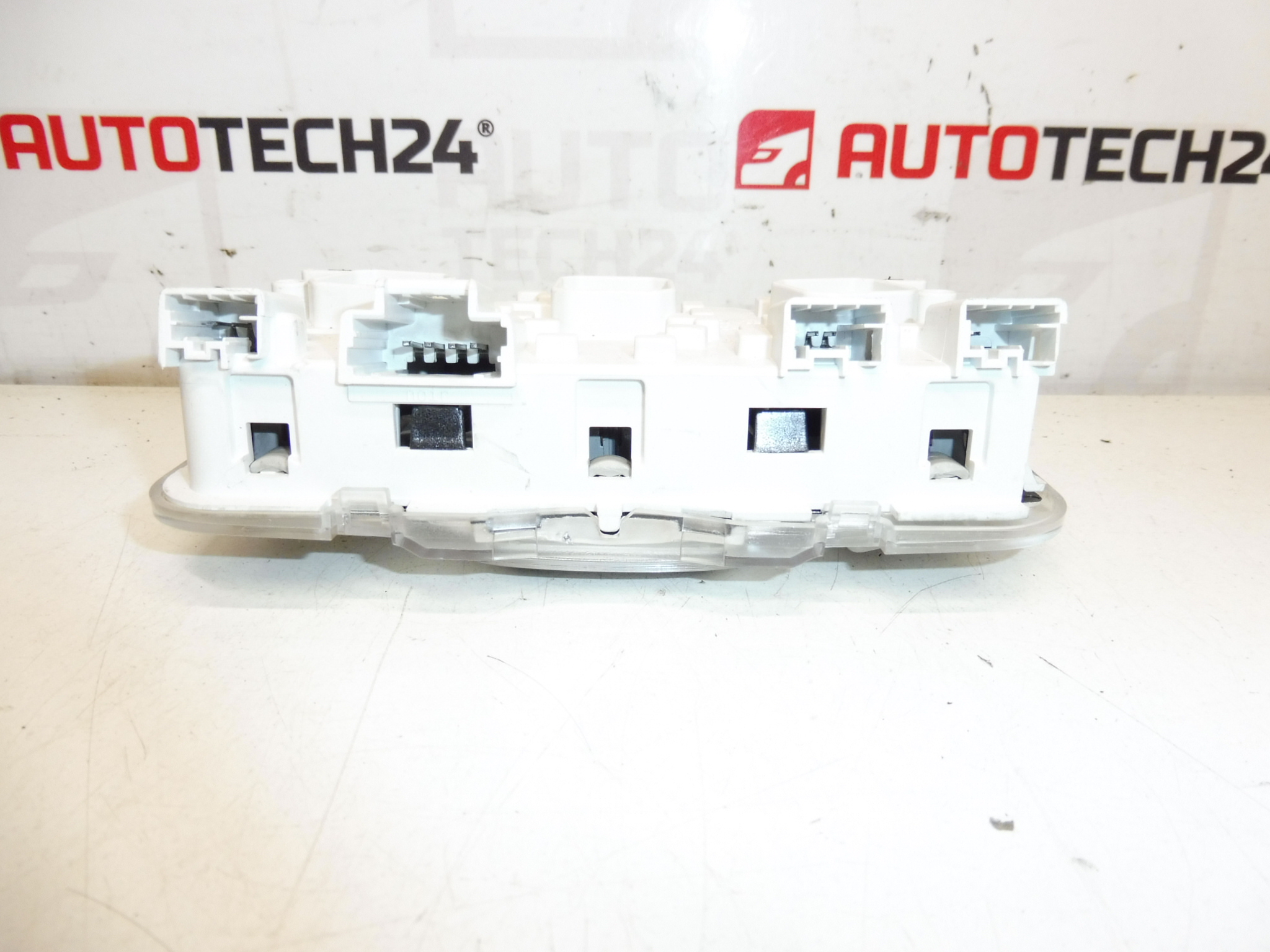 Φωτιστικό οροφής για Citroën Peugeot DS 96781446BJ 6362AS