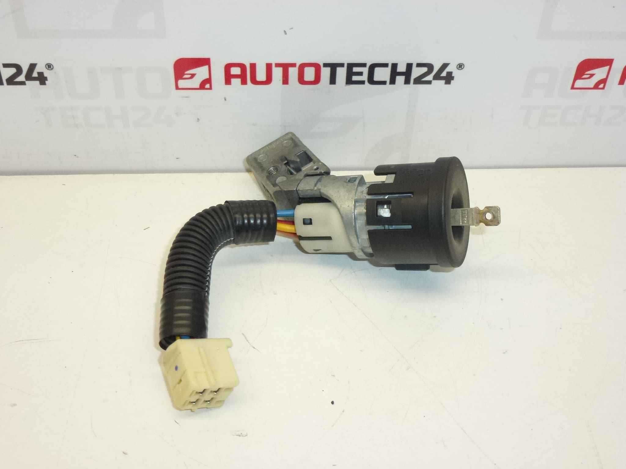 Κουτί διακοπτών 1 πιάτο Citroën C1 Peugeot 107 4162FK