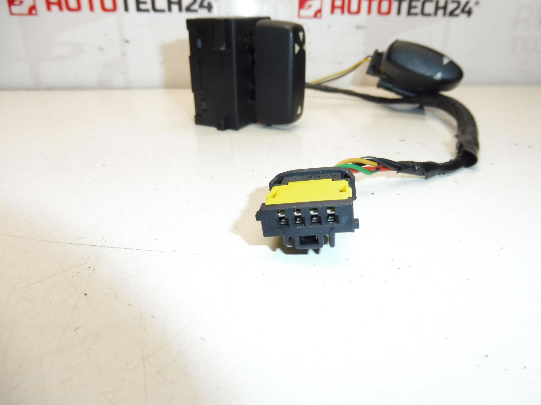 Citroën Peugeot 944931200ZL Οδηγός καθισμάτων