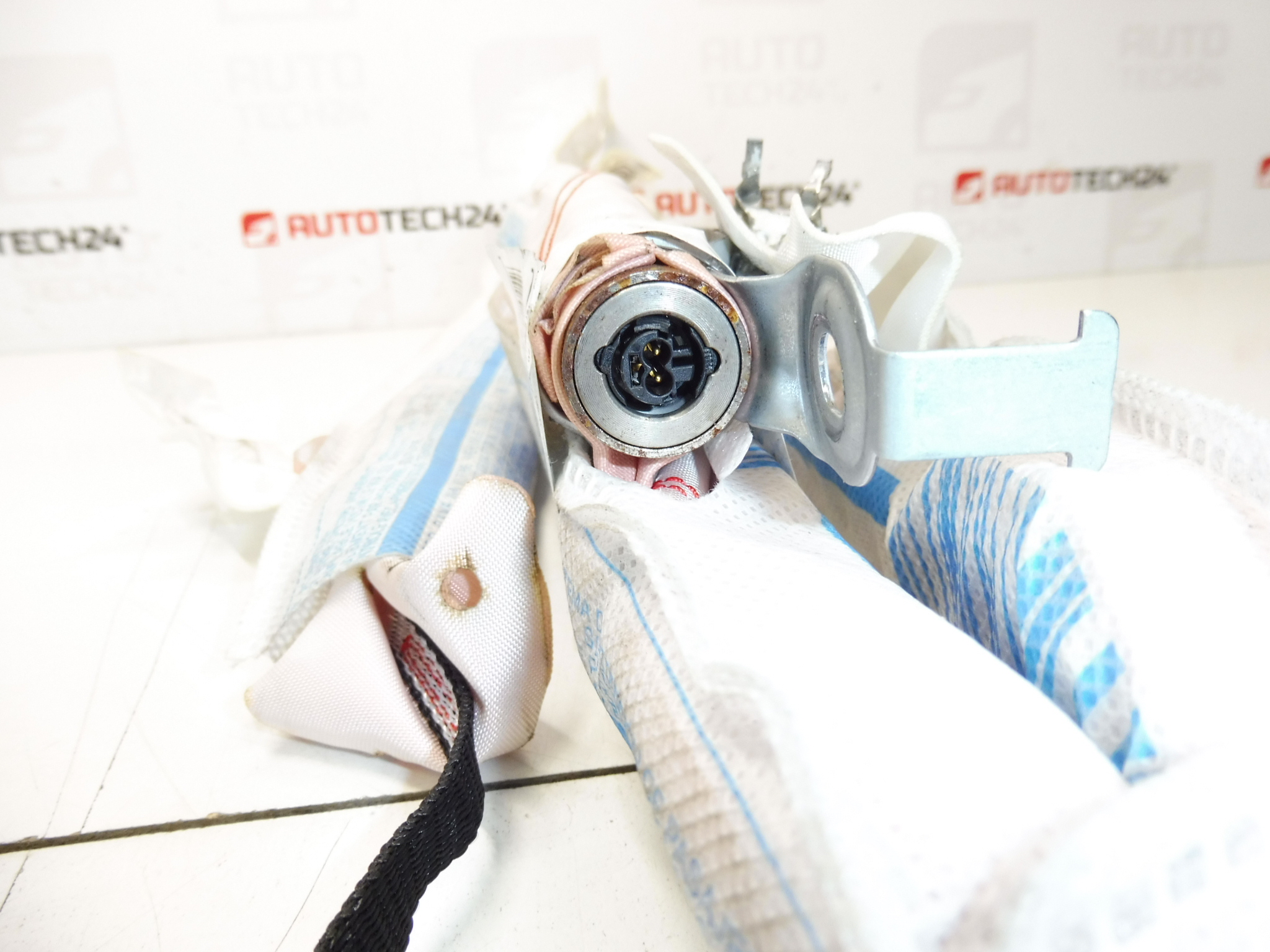 Αεροδρόμιο οροφής δεξιά Citroen C3 III 9811857980 981185798