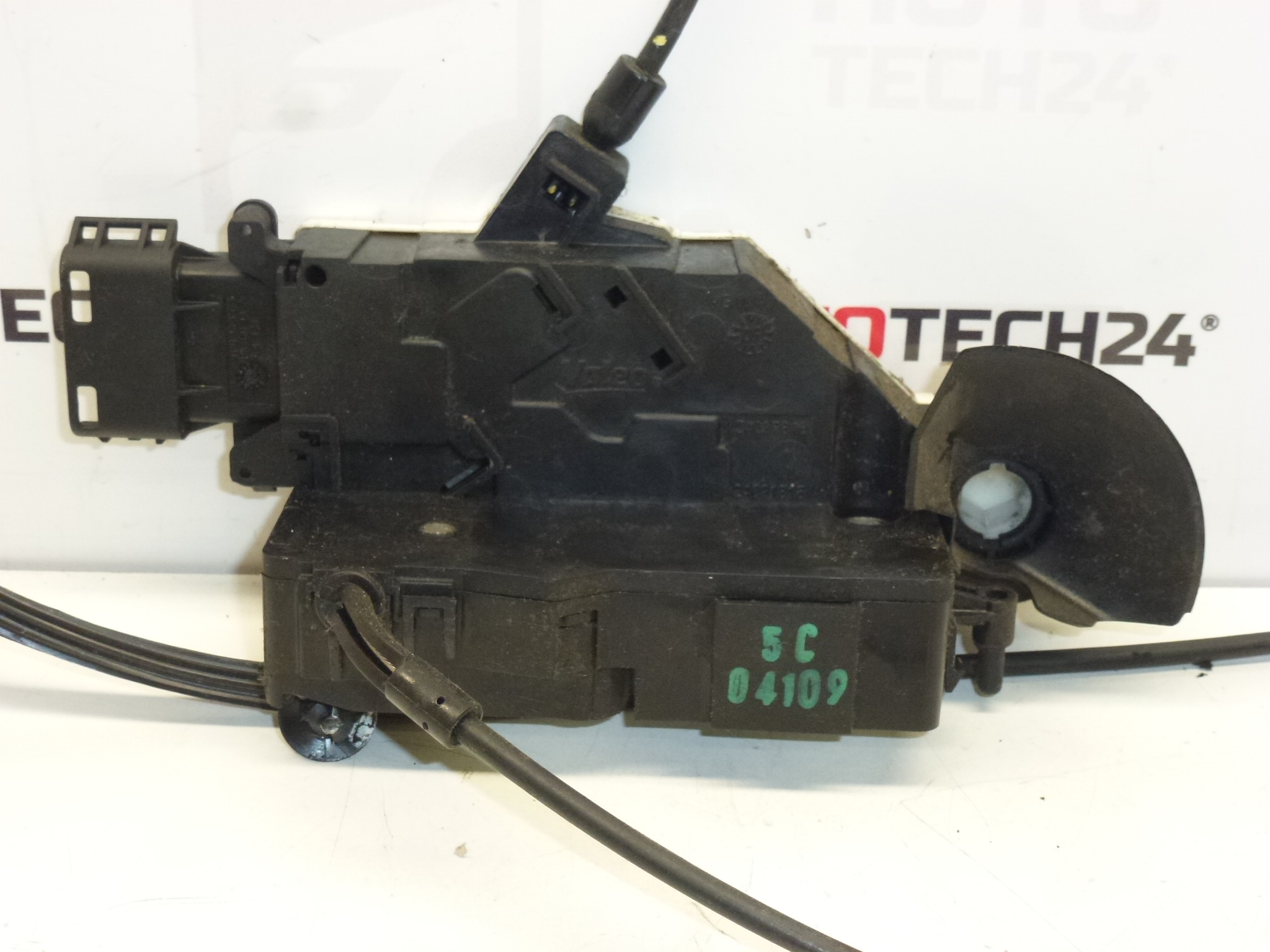 Κλειδαριά αριστερής πόρτας Peugeot 207 9135V6