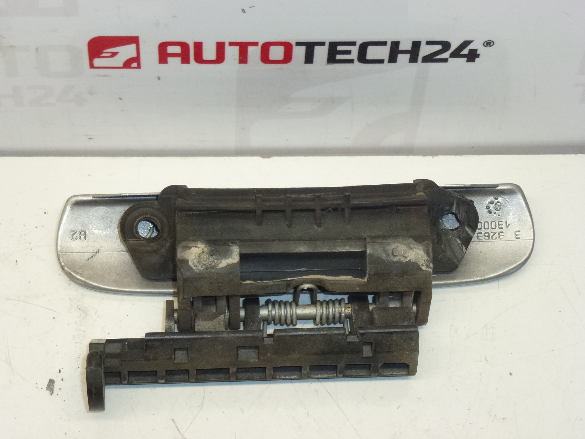 Λαβή δεξιά πίσω πόρτας Citroën Xsara EZRC 96334566 9101N5