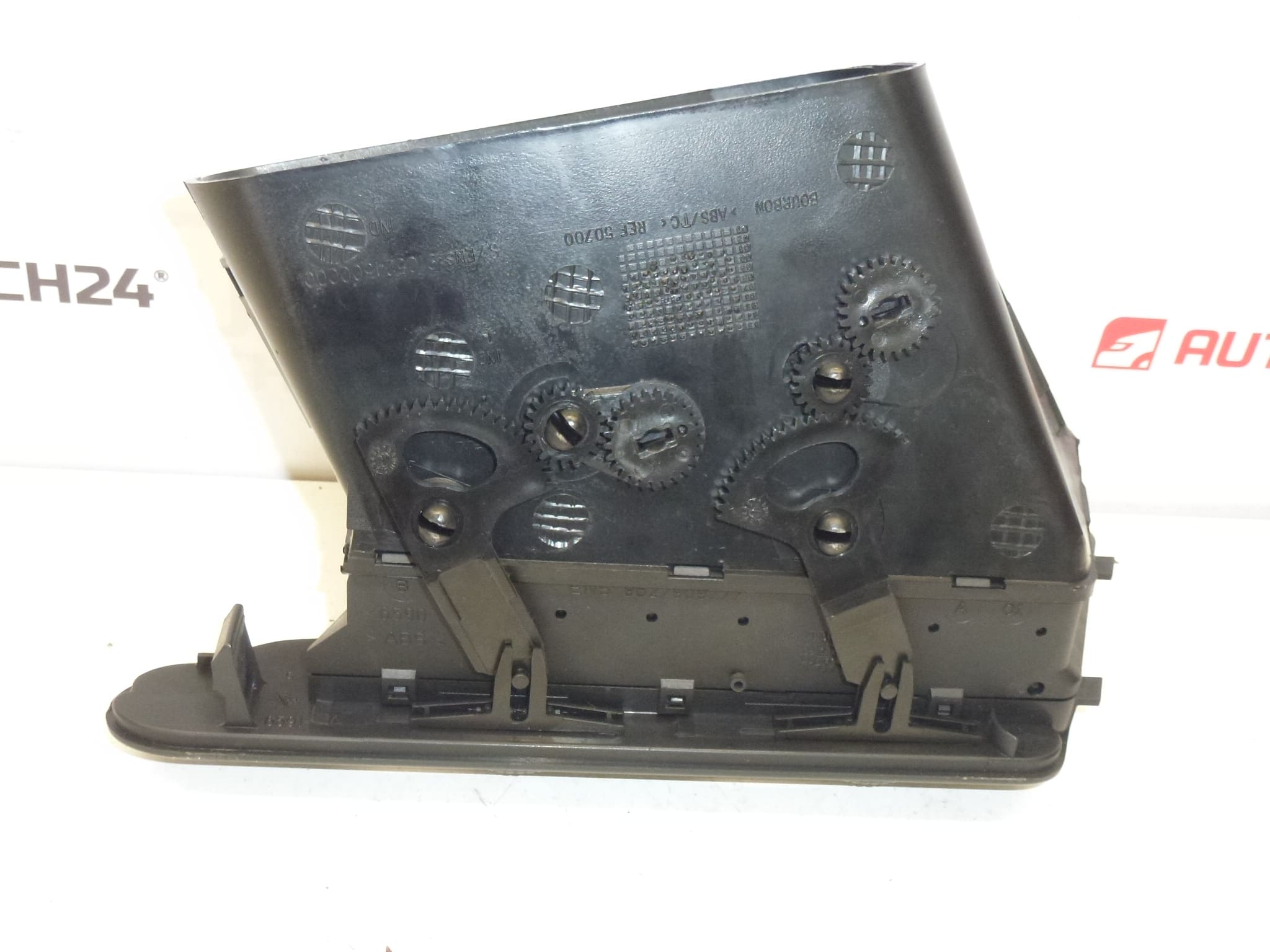 Κεντρικός αεραγωγός Citroën Berlingo I και Peugeot Partner I 8265A9