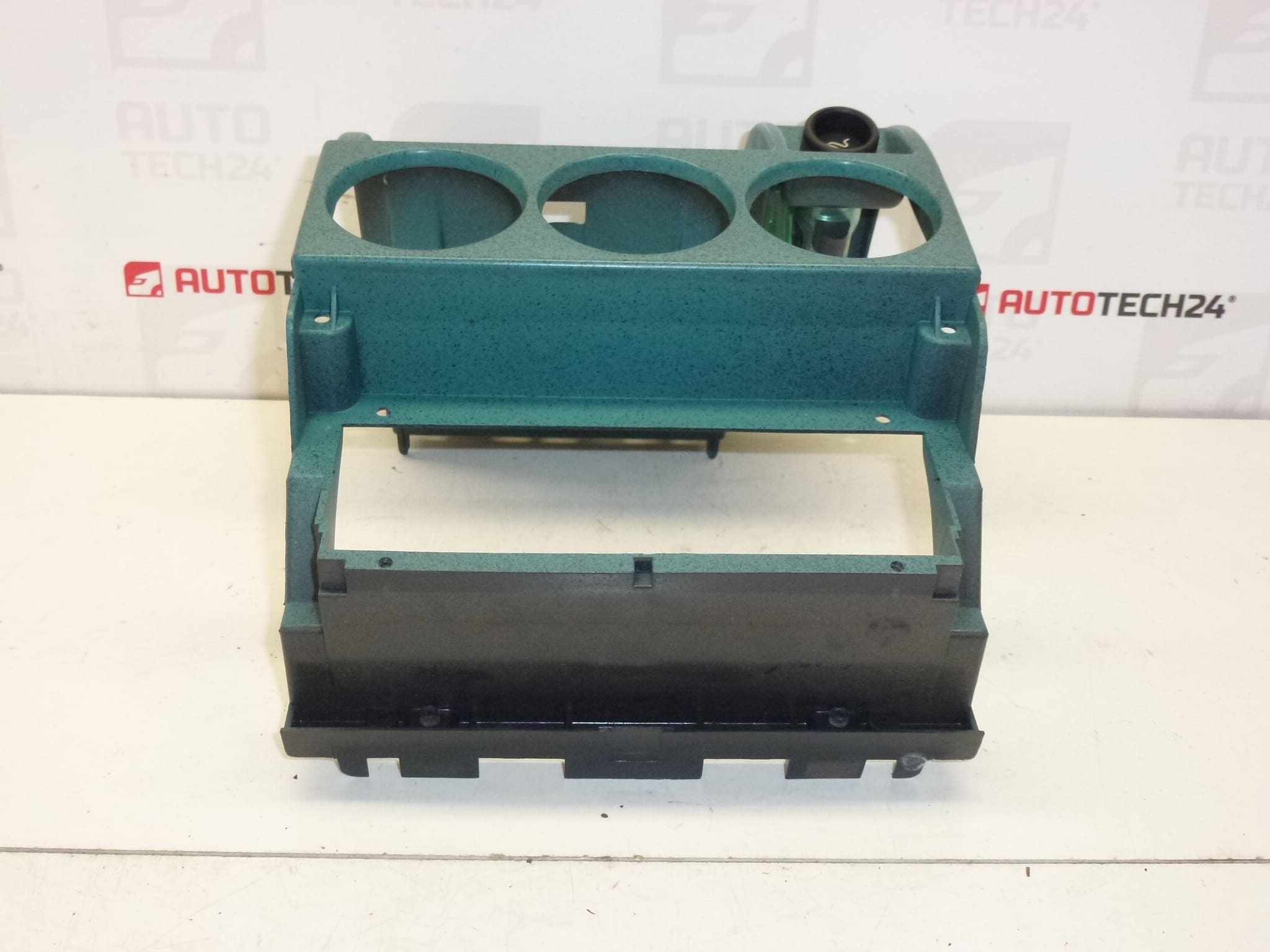 Πίνακας ταμπλό Citroën Berlingo I and Peugeot Partner I 9602991677 8203LA